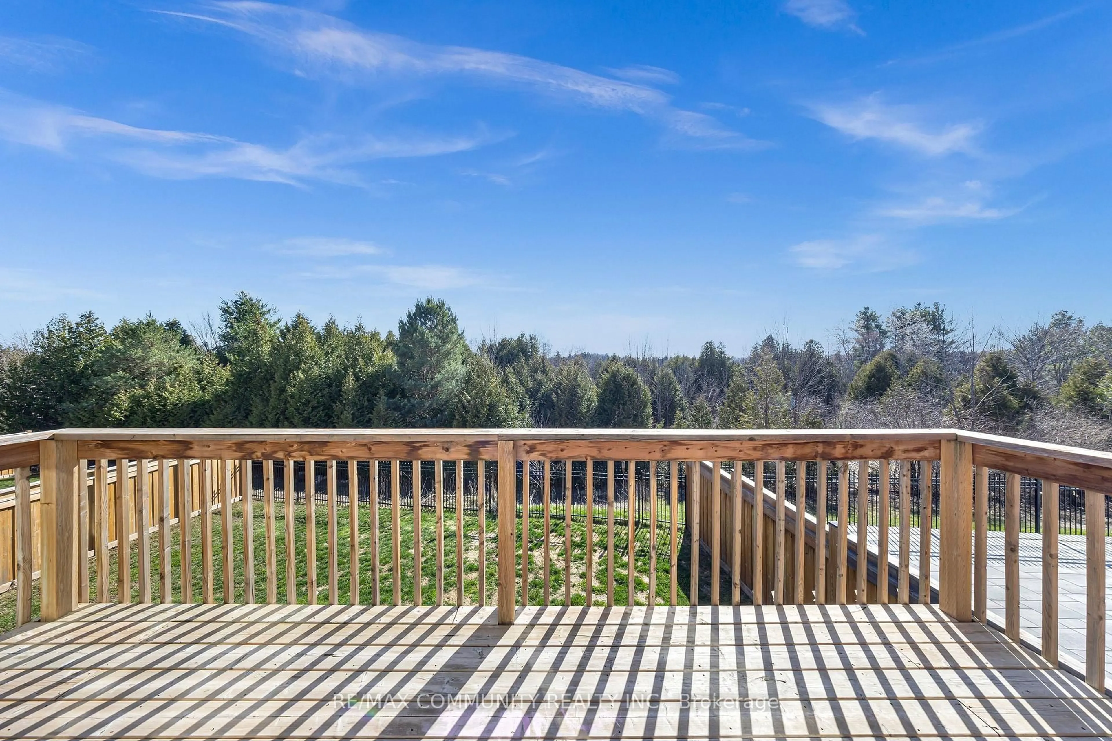 Patio, forest/trees view for 2489 Florentine Pl, Pickering Ontario L1X 0H2