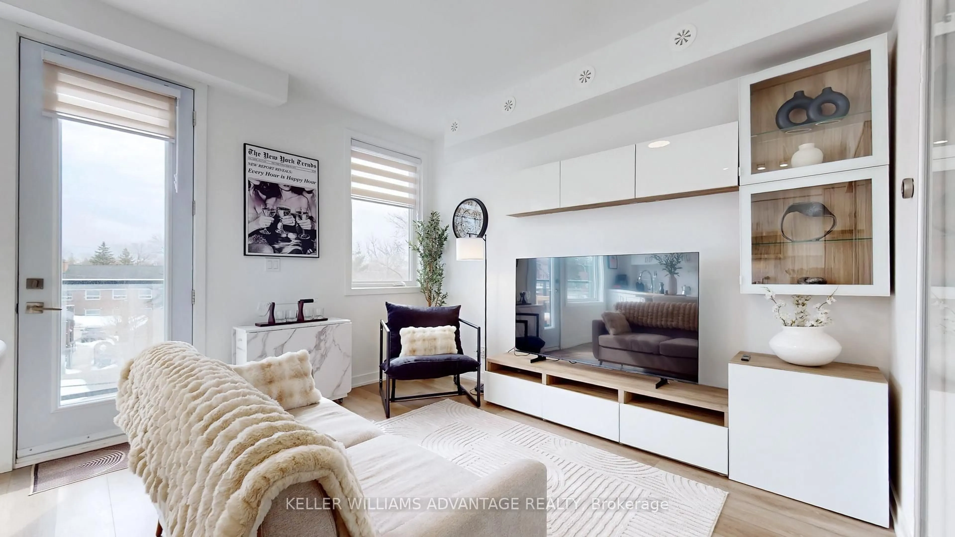 Living room with furniture, unknown for 1479 O'Connor Dr #34, Toronto Ontario M4B 2V5