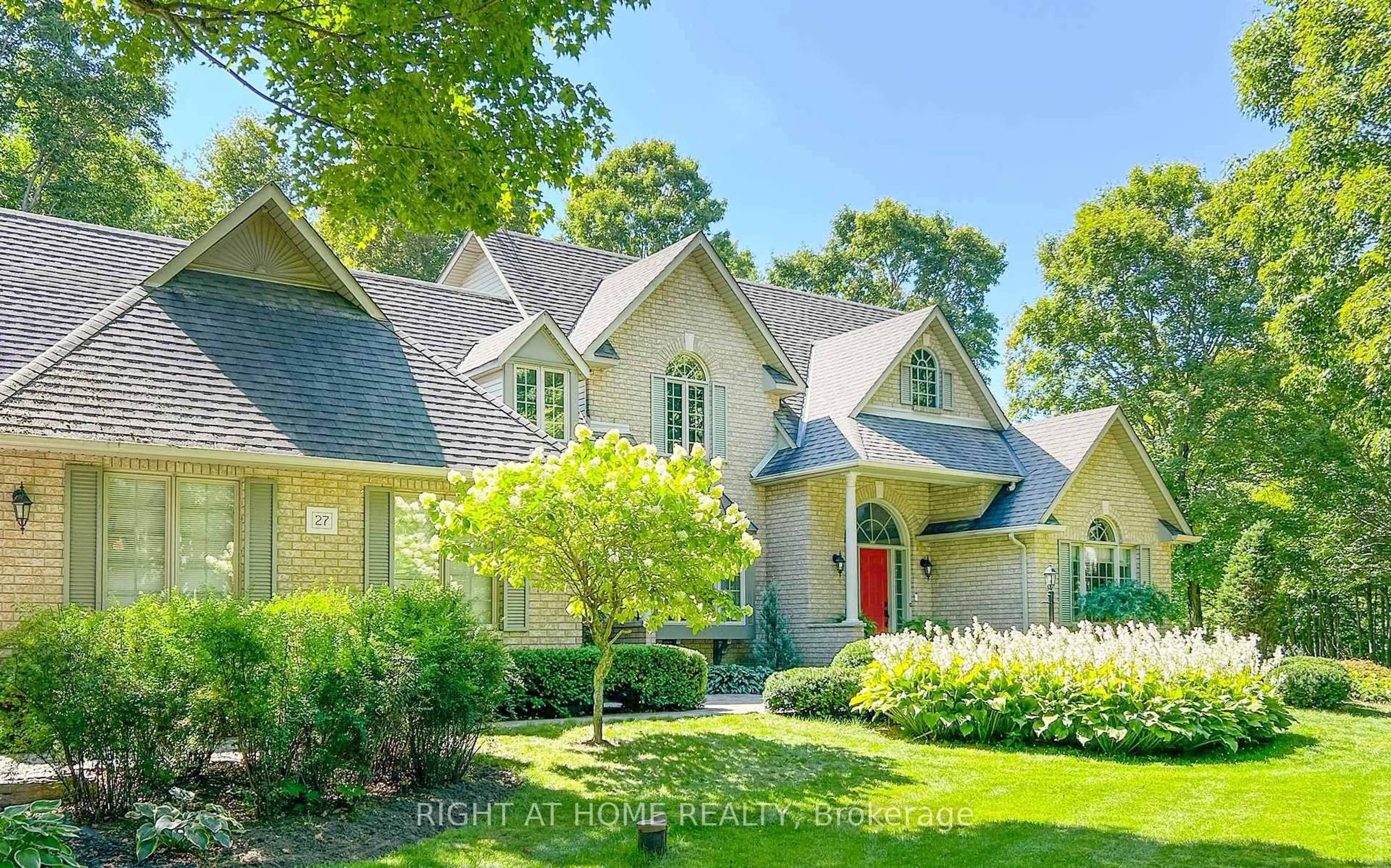 Home with brick exterior material, street for 27 Timberlane Crt, Clarington Ontario L1E 2H1