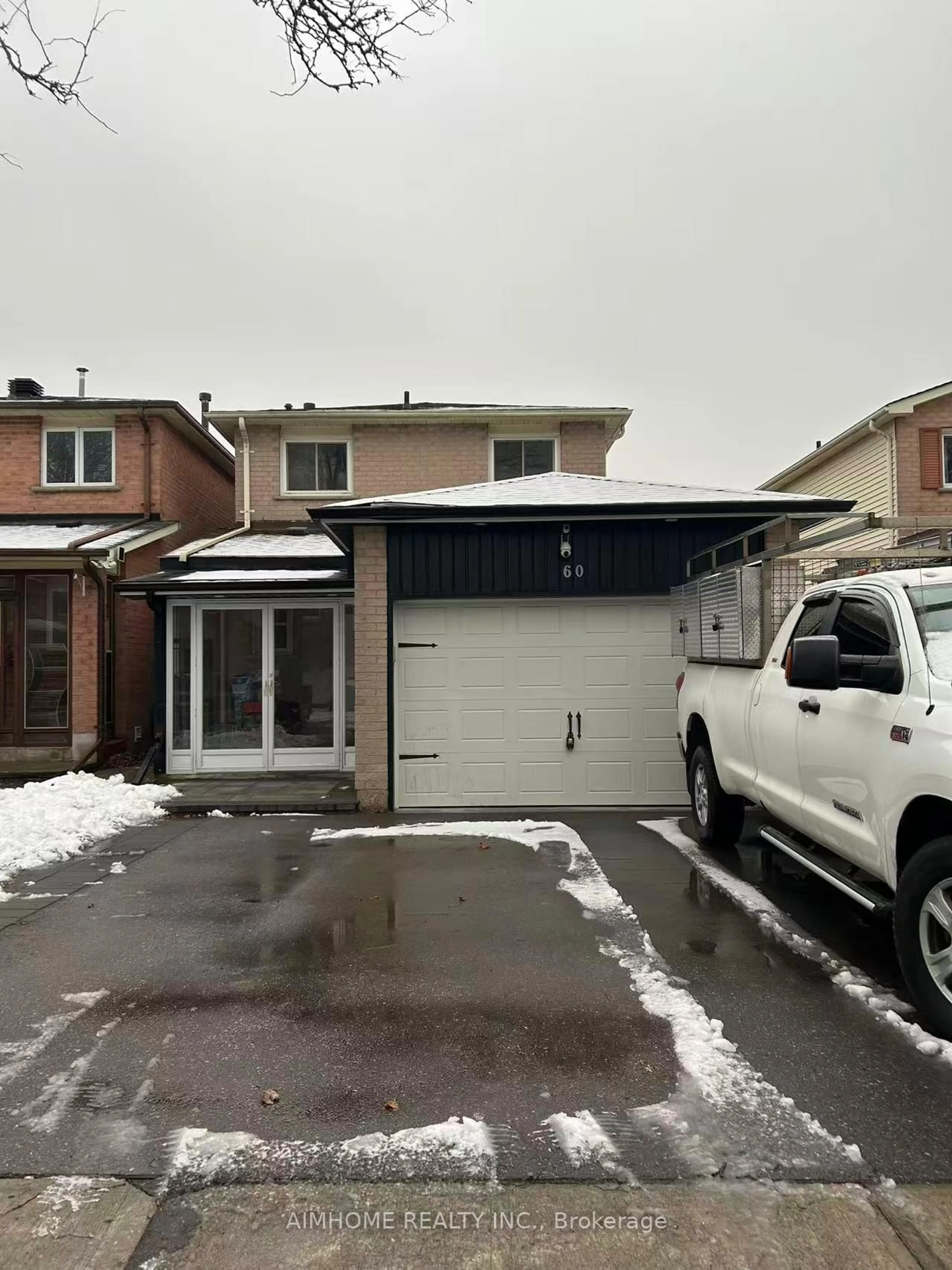 Indoor garage for 60 Plum Brook Cres, Toronto Ontario M1S 3Z8