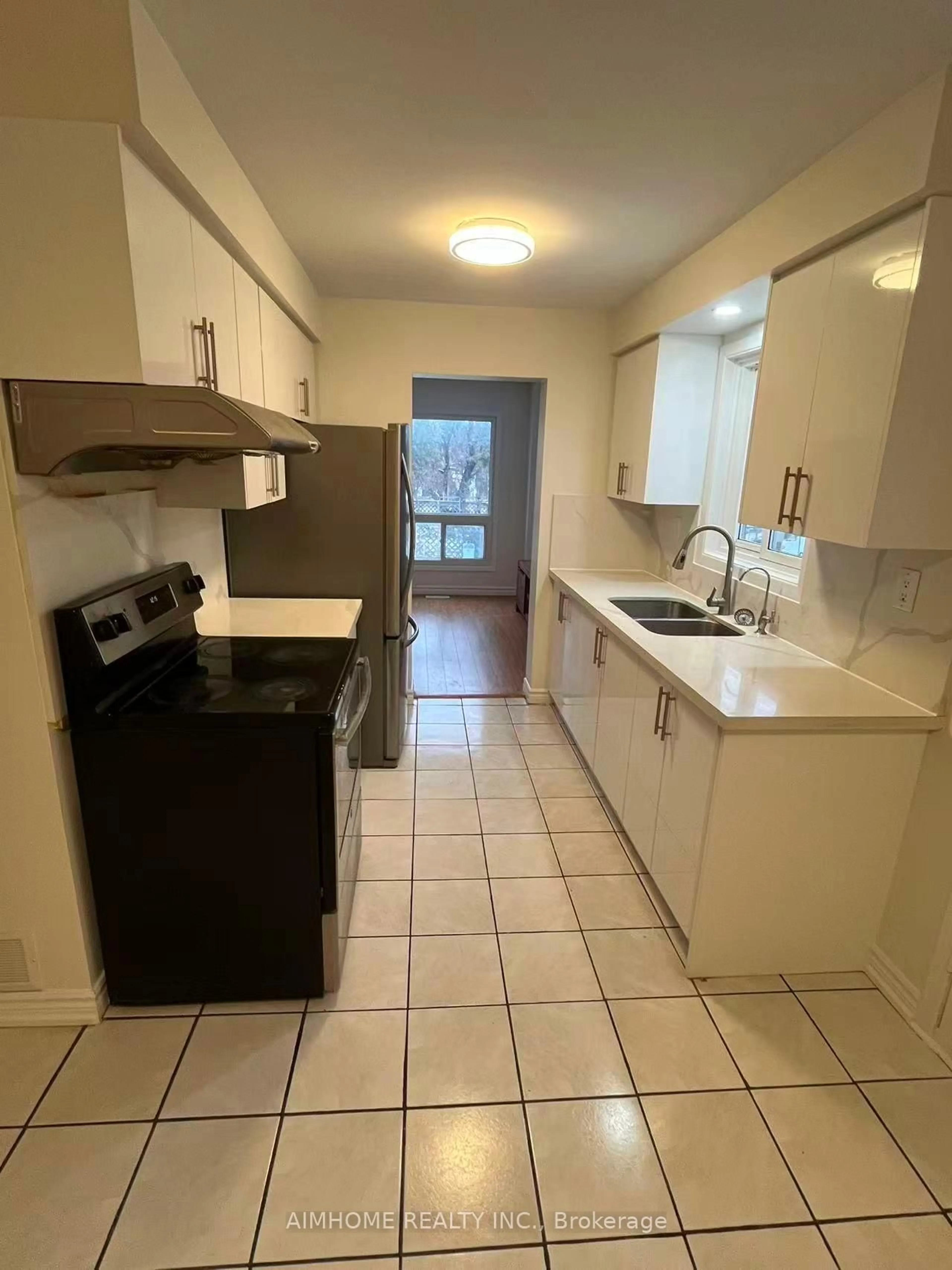 Standard kitchen, ceramic/tile floor for 60 Plum Brook Cres, Toronto Ontario M1S 3Z8