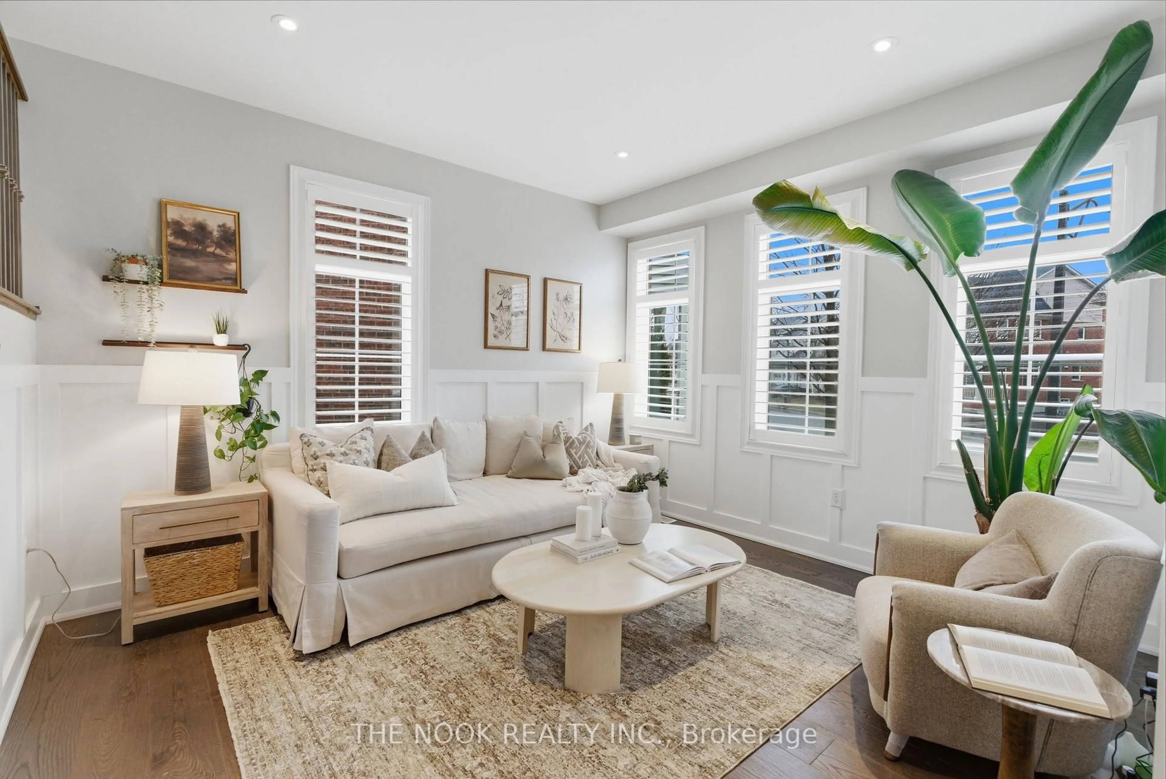 Living room with furniture, unknown for 52 Gerry Ravary Pl, Whitby Ontario L1M 0J1