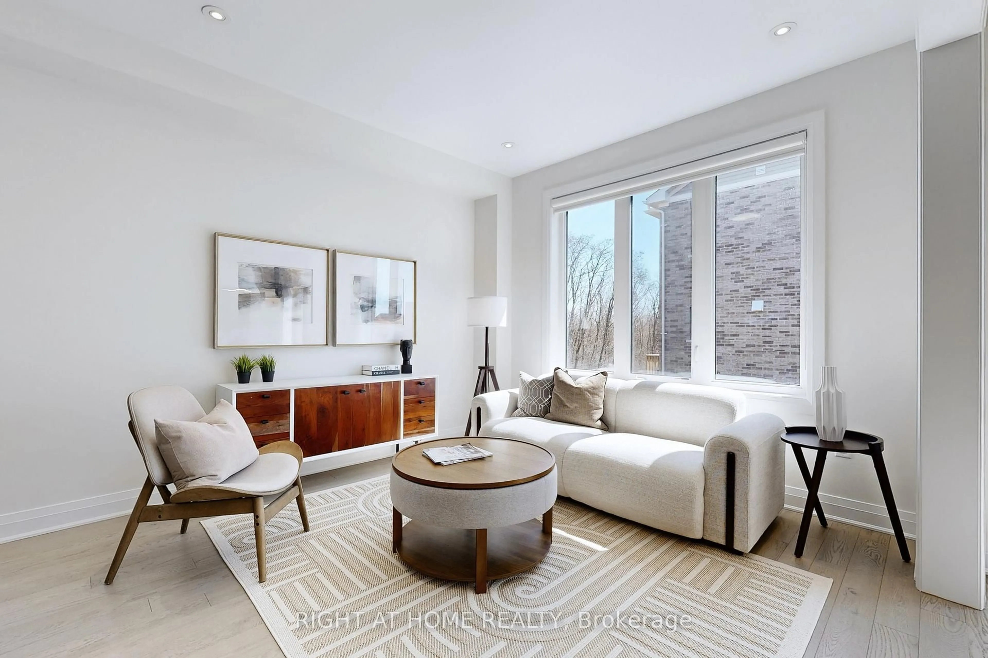 Living room with furniture, unknown for 1409 Stillmeadow Lane, Pickering Ontario L1X 0N5