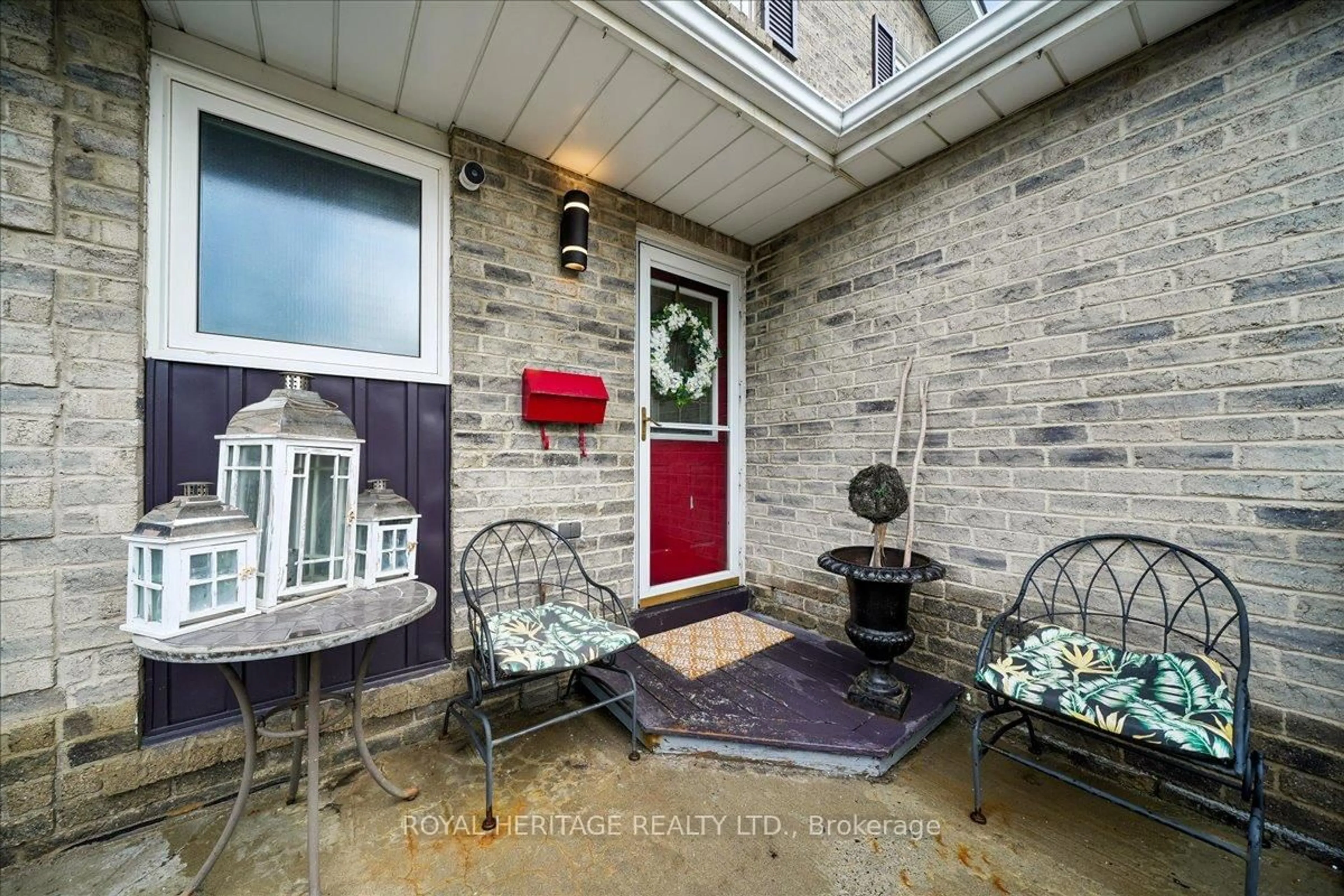 Unknown for 72 Frazer Rd, Ajax Ontario L1S 4B2