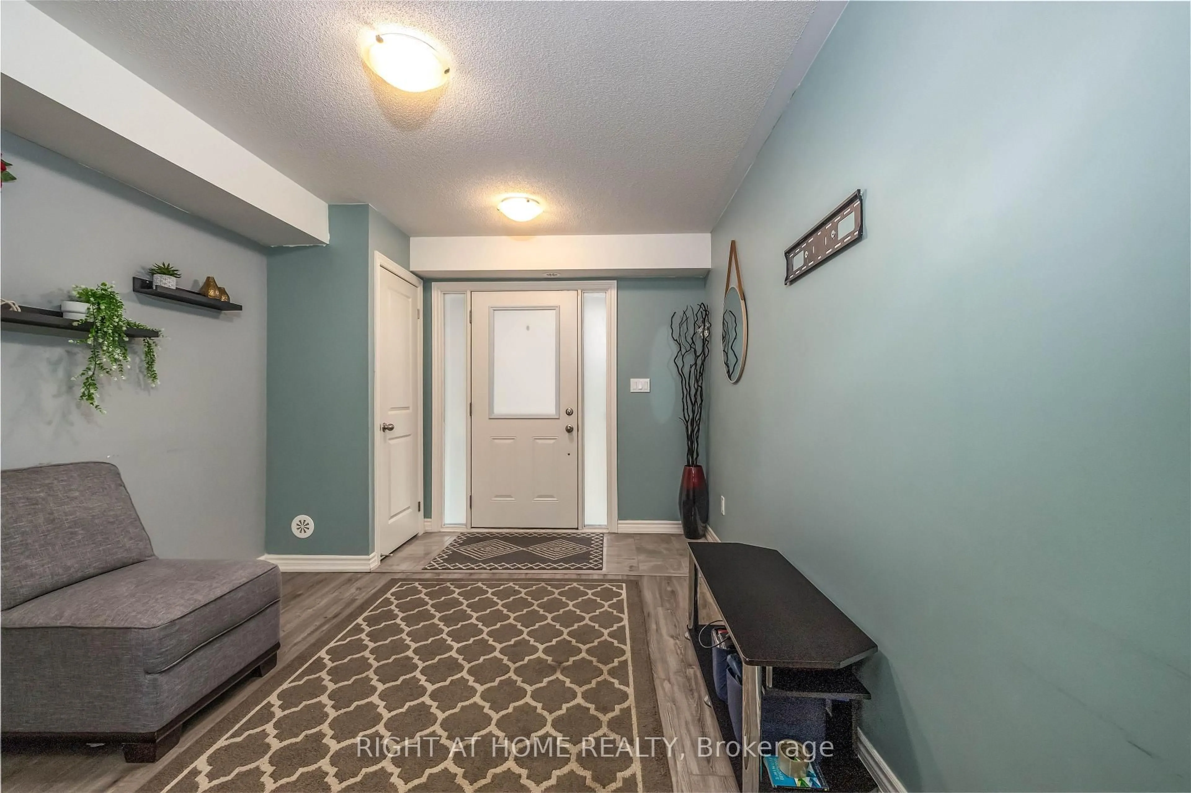Indoor entryway for 2560 Ladyfern Crossing, Pickering Ontario L1X 0E6
