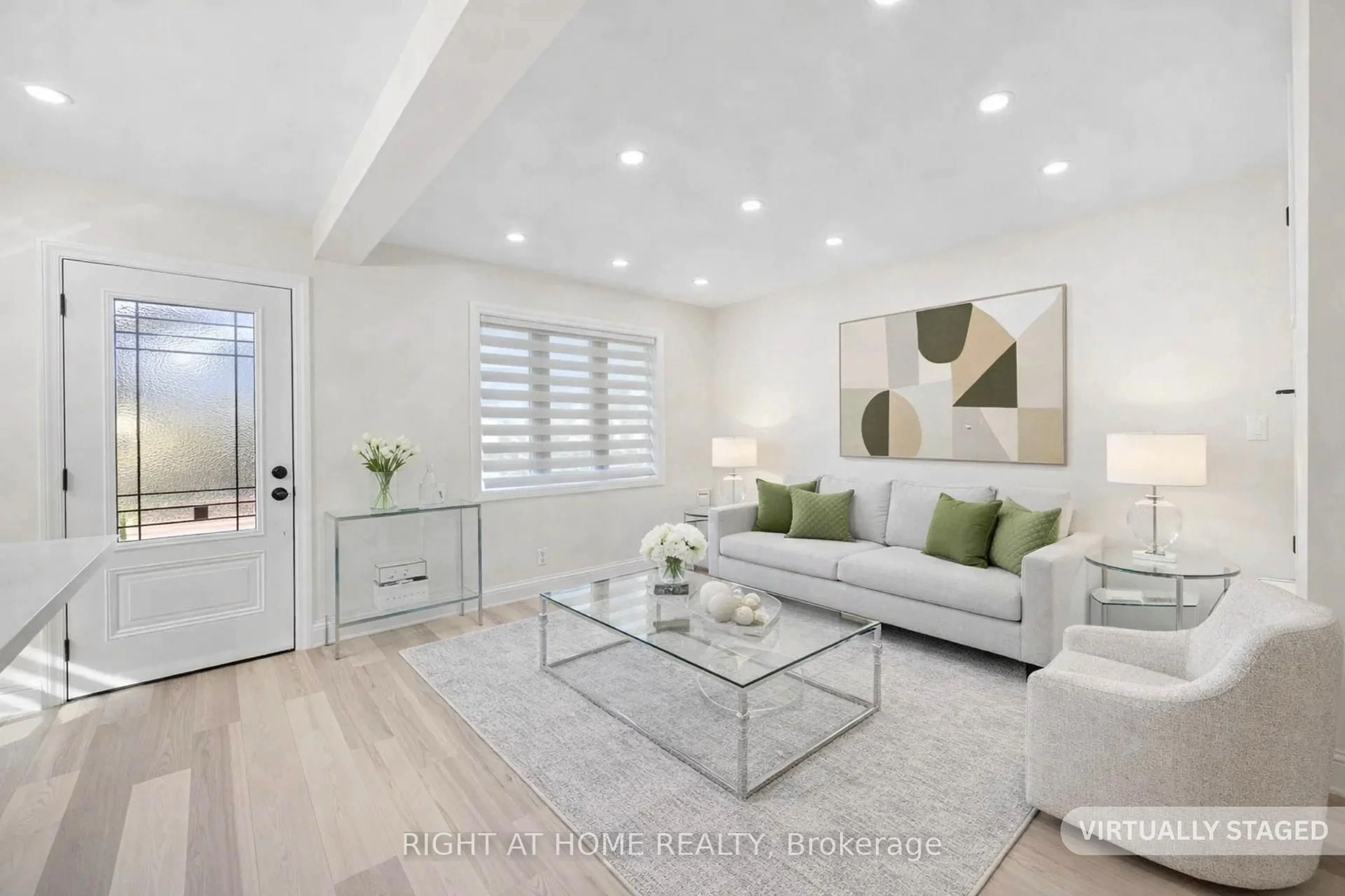 Living room with furniture, unknown for 961 Victoria Park Ave, Toronto Ontario M4B 2J4