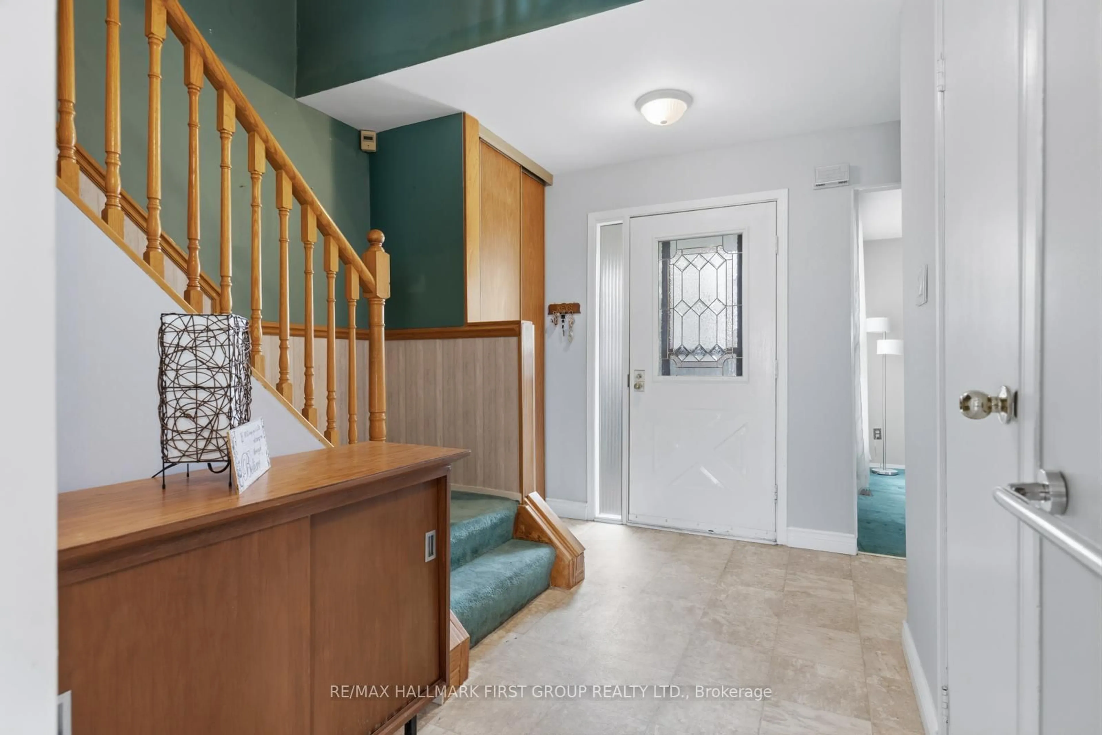 Indoor entryway for 56 Gilmour Dr, Ajax Ontario L1S 5J3