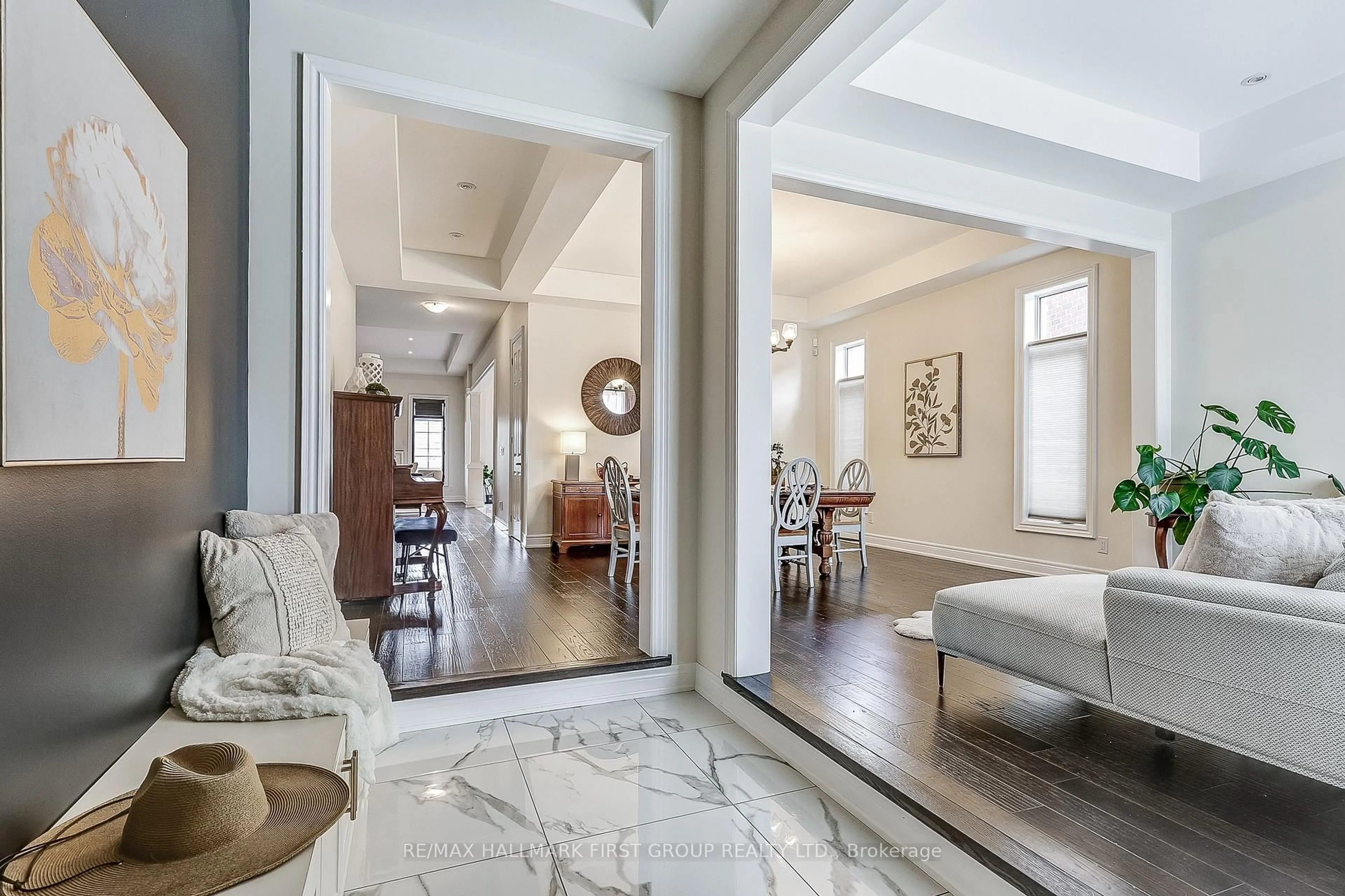 Unknown for 16 Beaverdams Dr, Whitby Ontario L1P 0C4