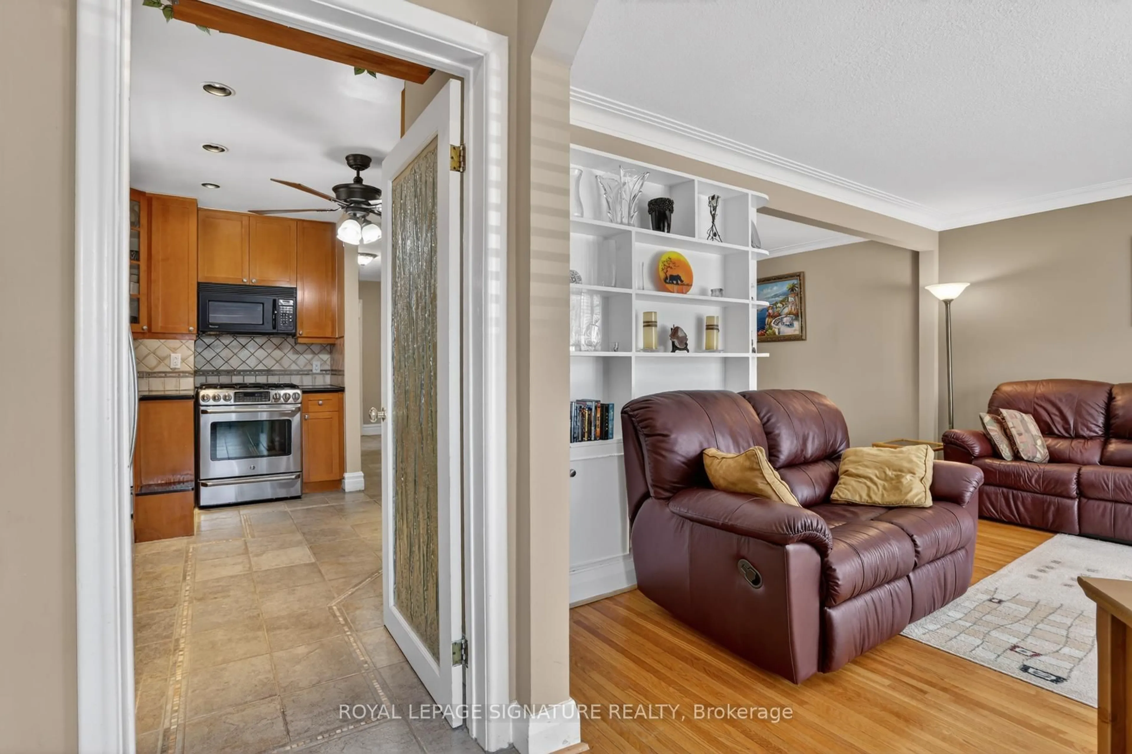 Unknown for 104 Ferris Rd, Toronto Ontario M4B 1G4