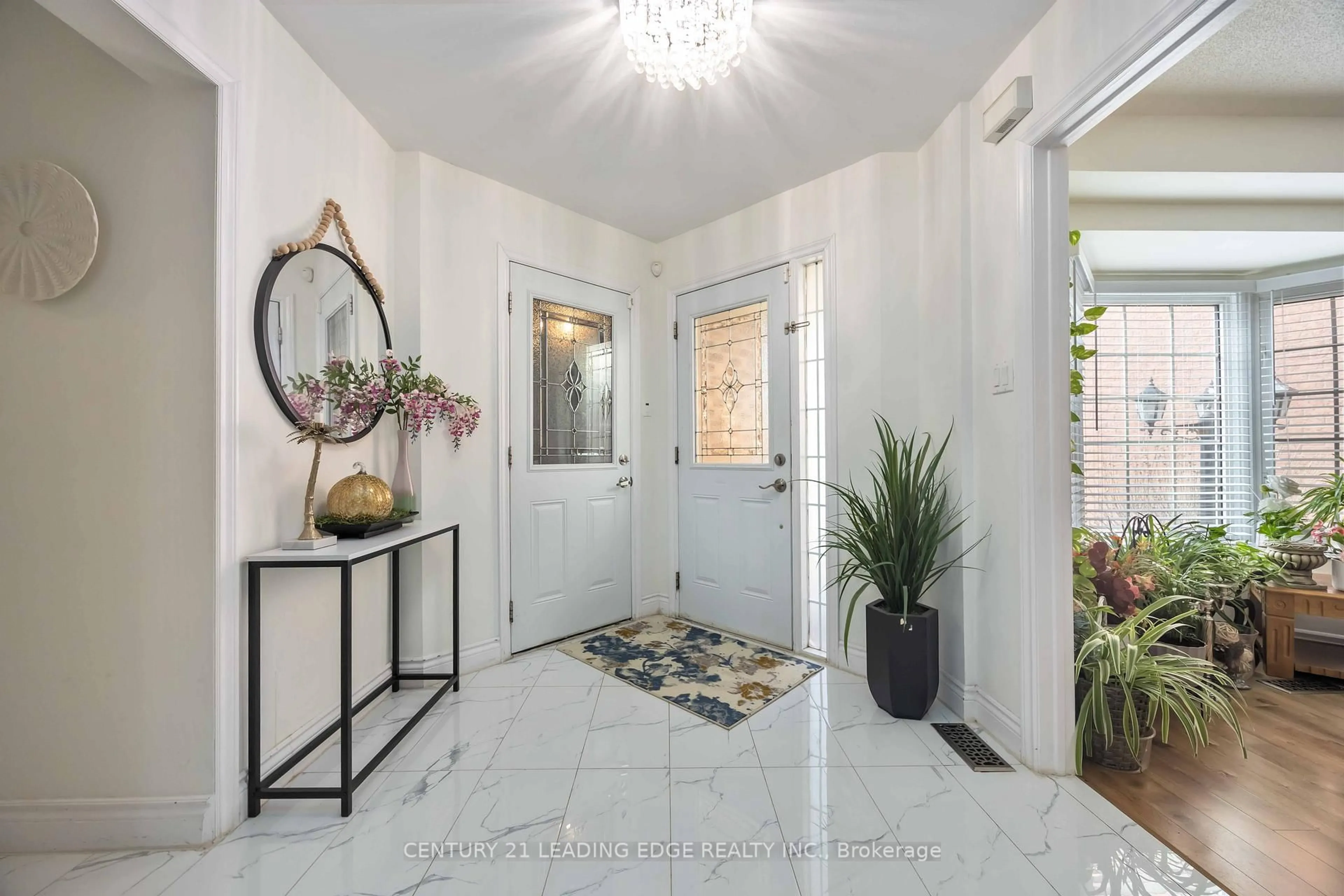 Indoor entryway for 58 Grover Dr, Toronto Ontario M1C 4V7