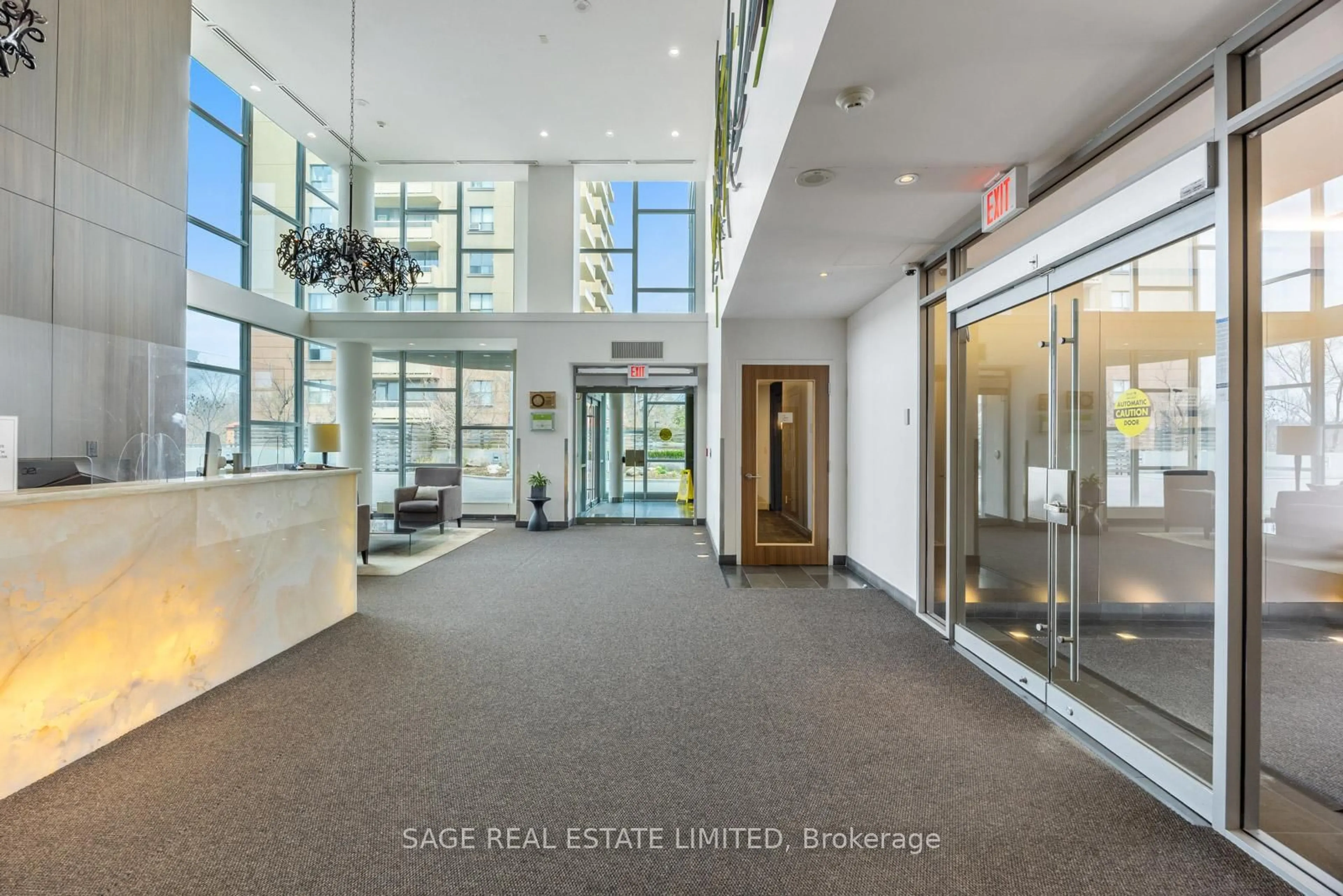 Indoor foyer for 1048 Broadview Ave #506, Toronto Ontario M4K 2B8