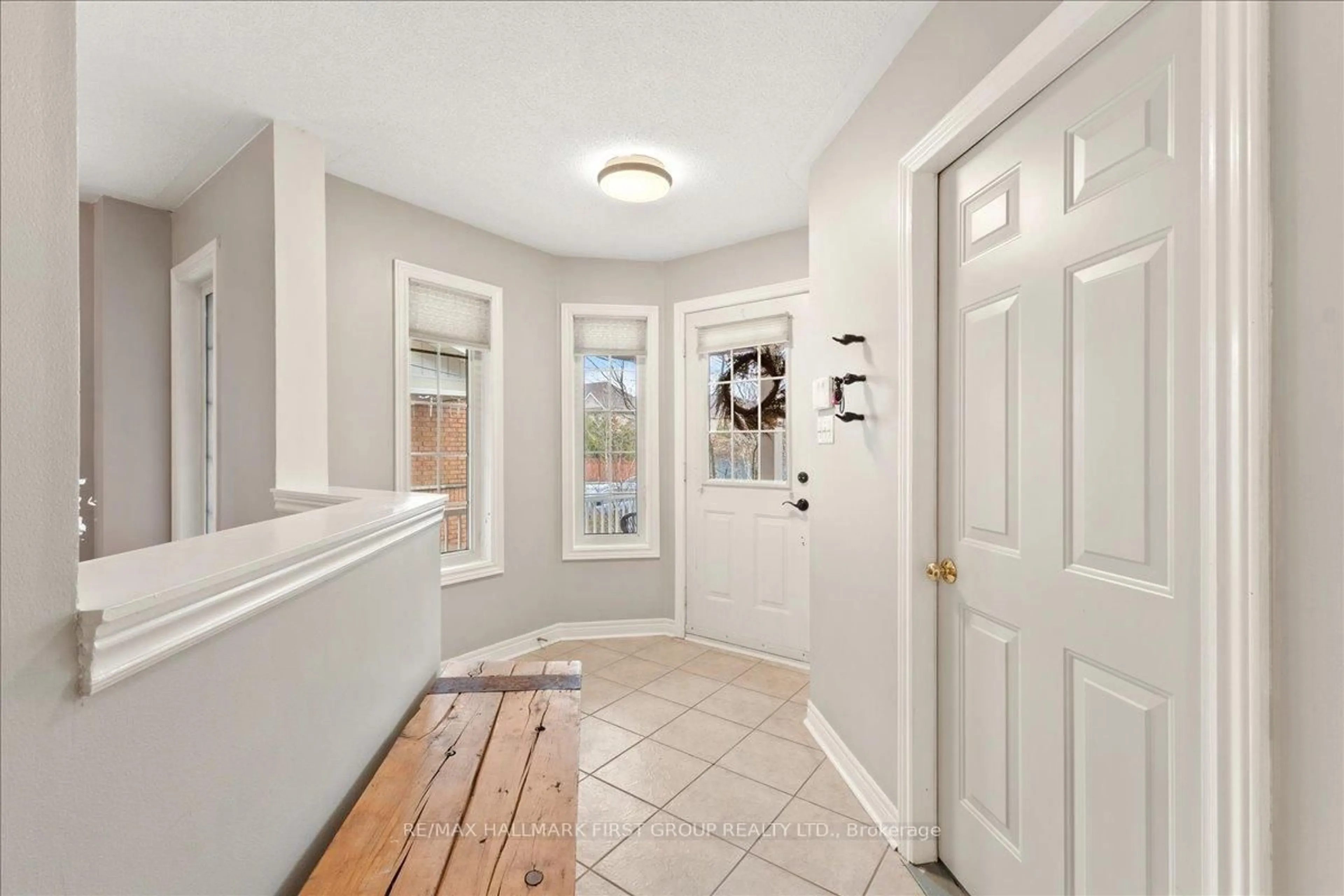 Indoor entryway for 63 Bridgid Dr, Whitby Ontario L1P 1V7