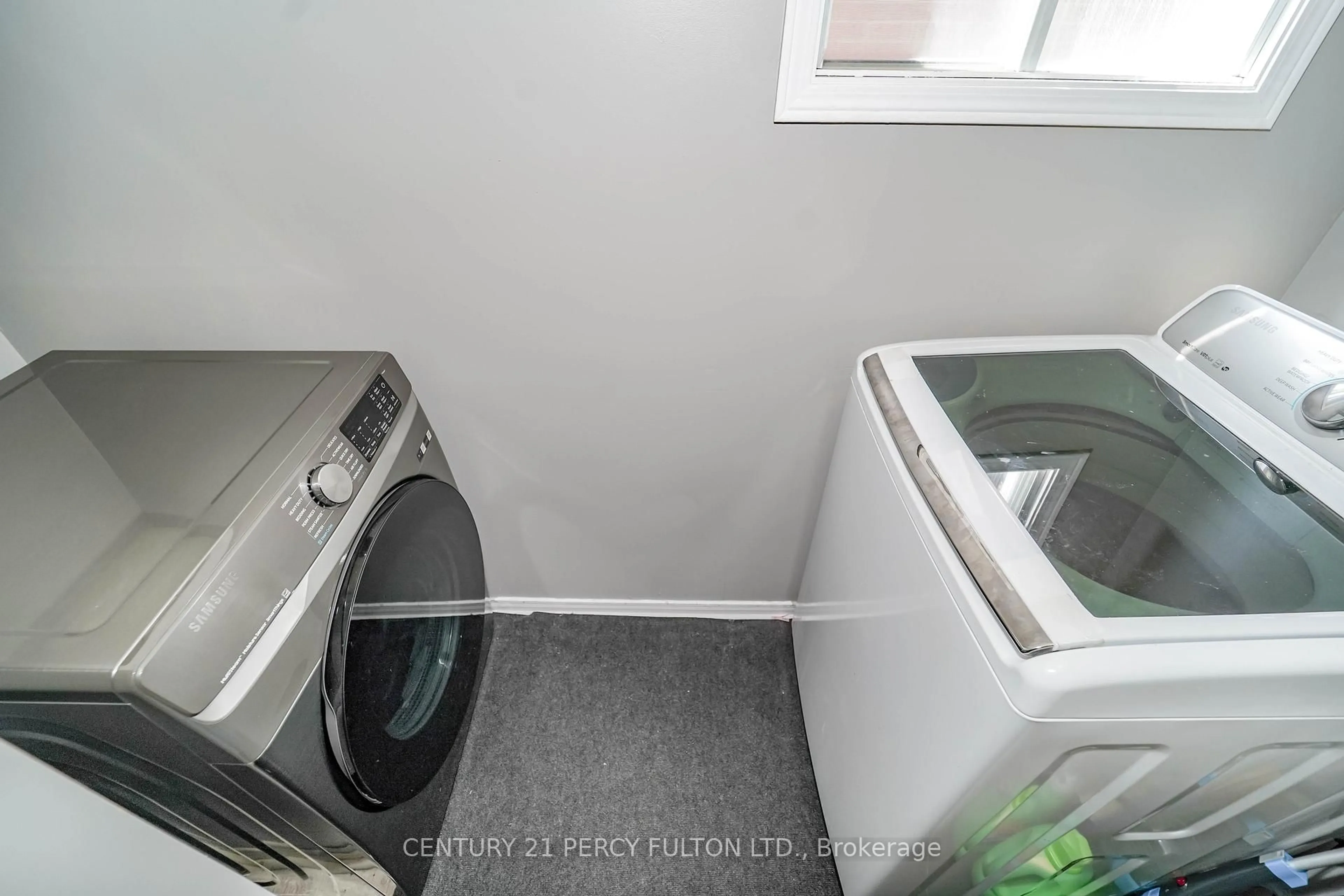 Laundry room for 1525 Sturgeon Crt, Pickering Ontario L1V 5P6