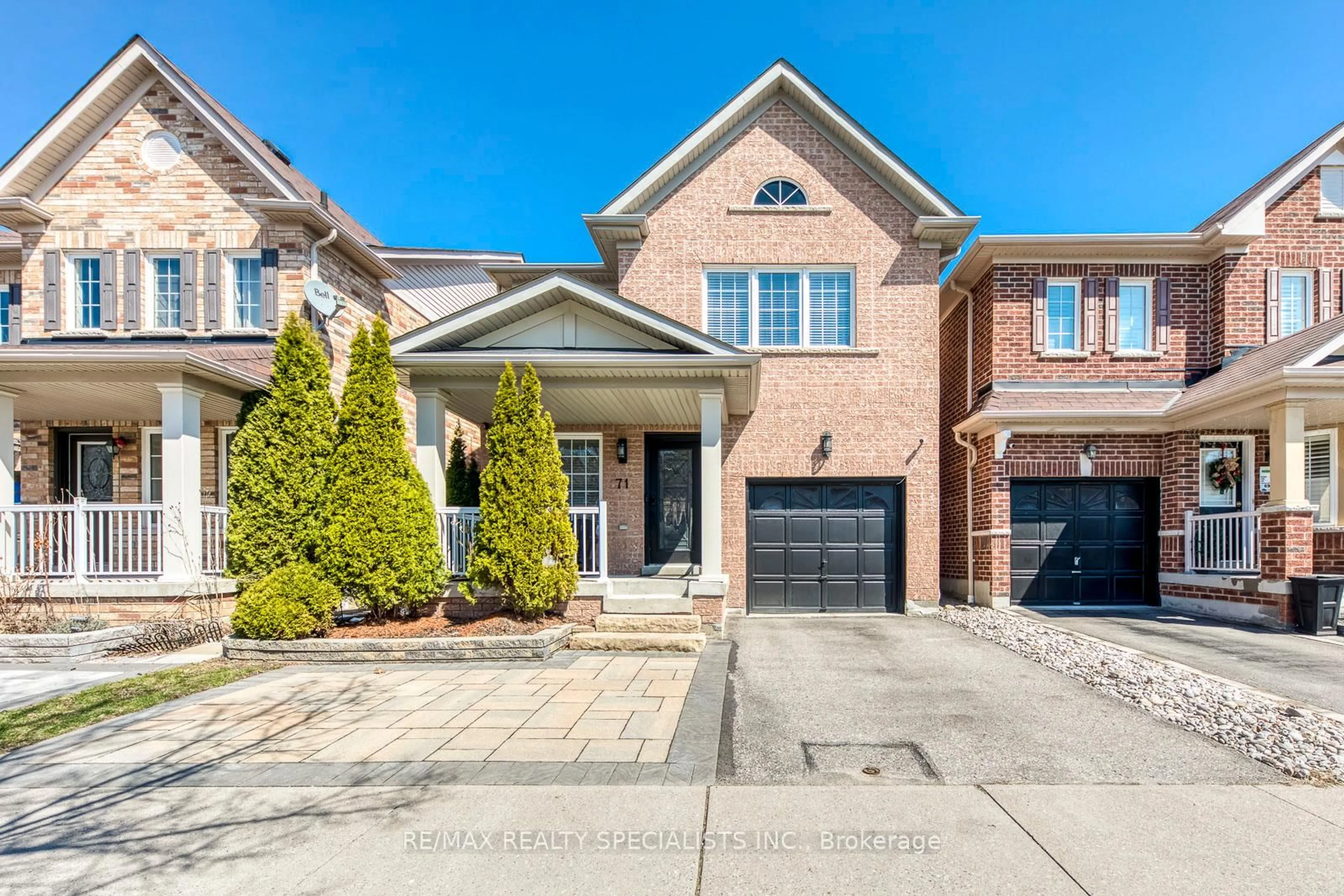 Home with brick exterior material, street for 71 Summerside Ave, Whitby Ontario L1R 0J9