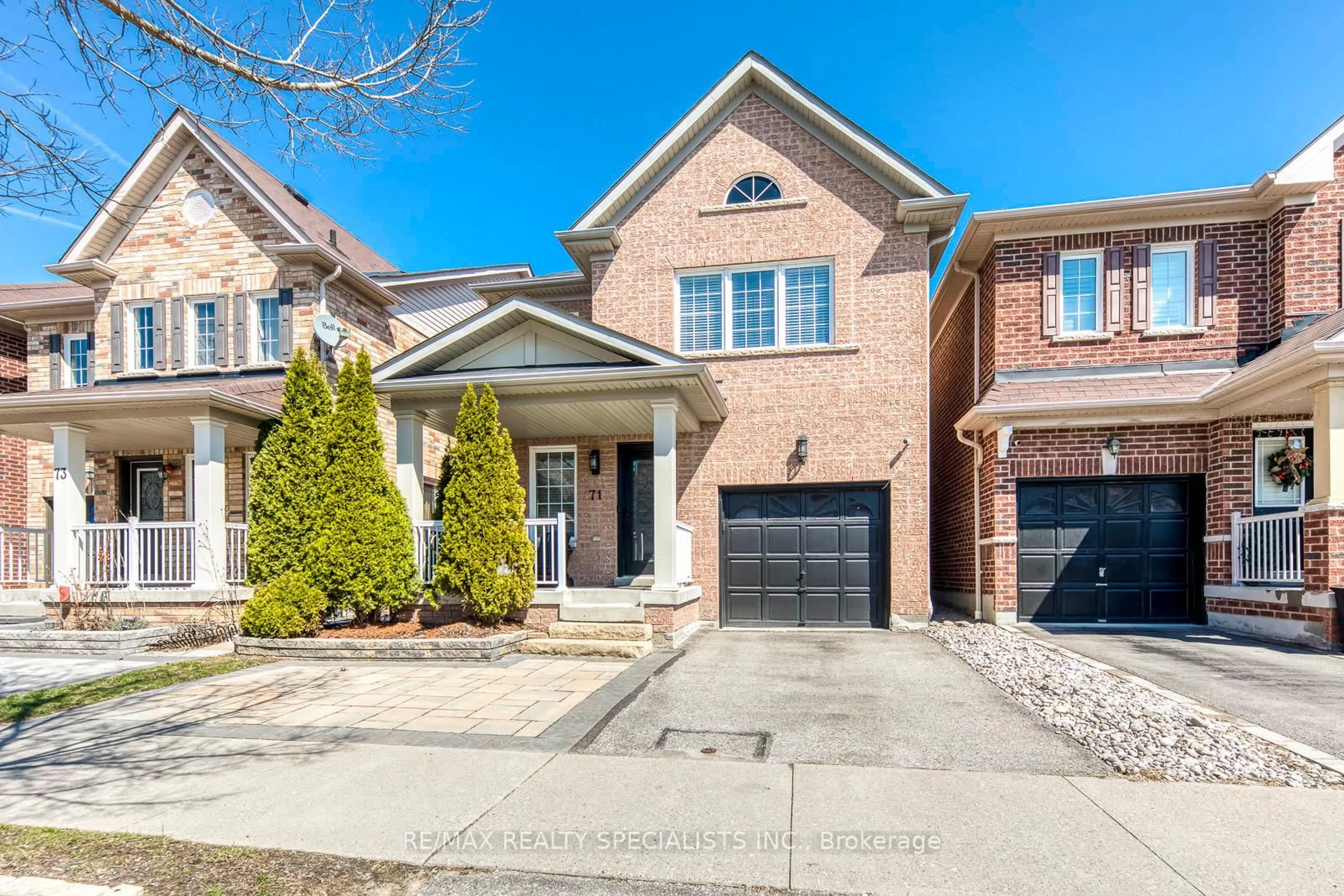Home with brick exterior material, street for 71 Summerside Ave, Whitby Ontario L1R 0J9
