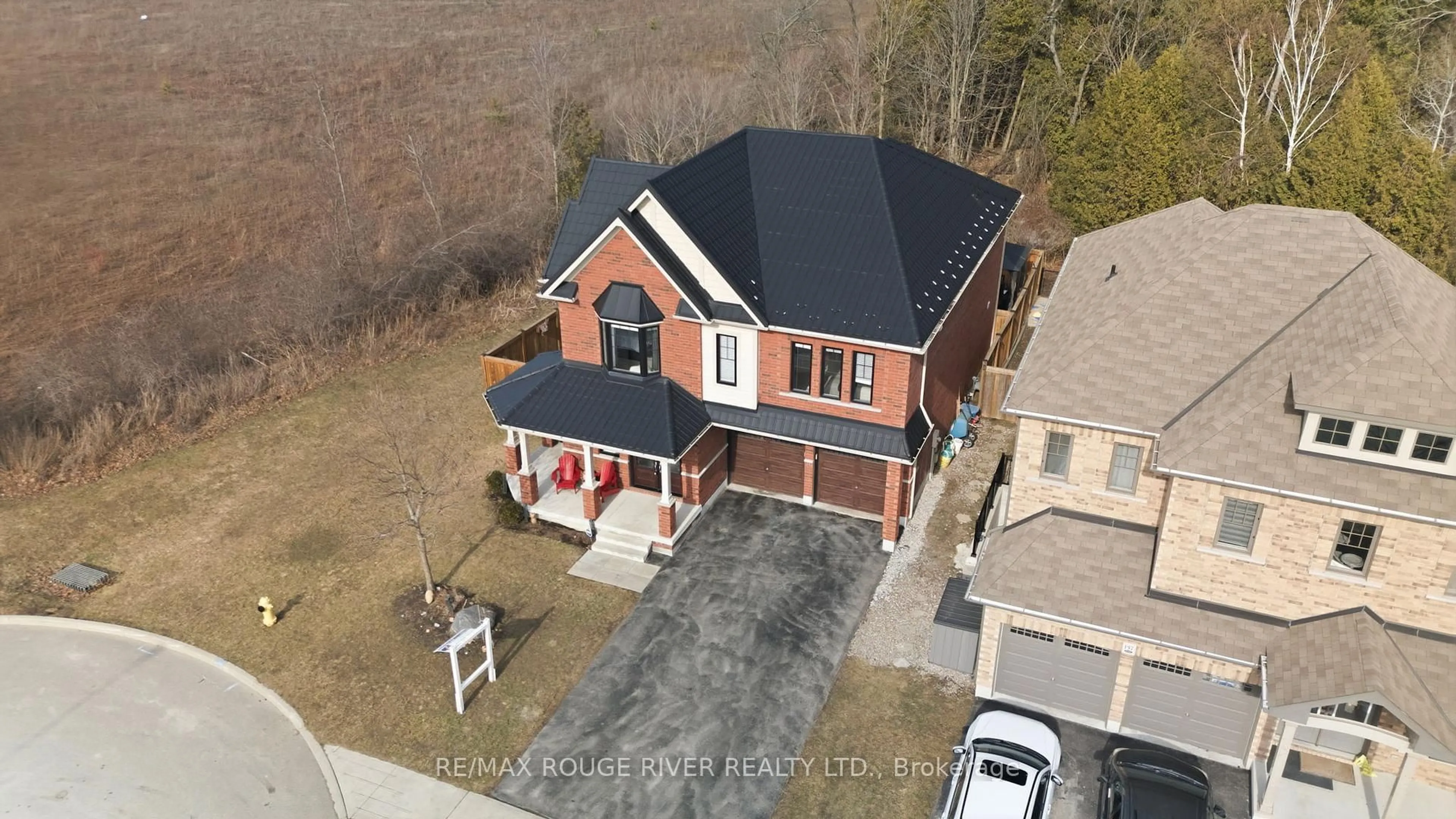 A pic from outside/outdoor area/front of a property/back of a property/a pic from drone, unknown for 201 Varcoe Rd, Clarington Ontario L1E 0J1