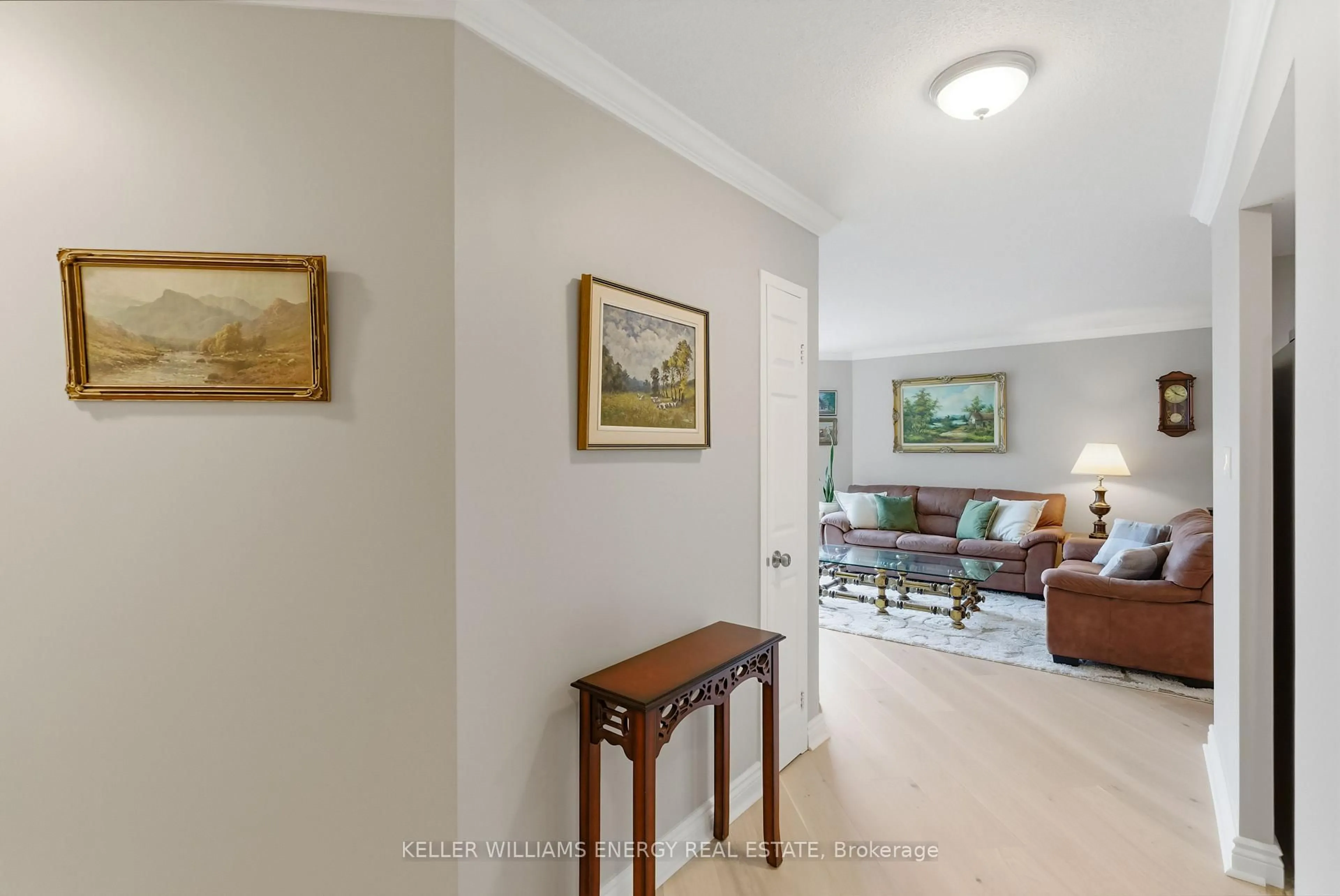 Unknown for 360 Watson St #903, Whitby Ontario L1N 9G2