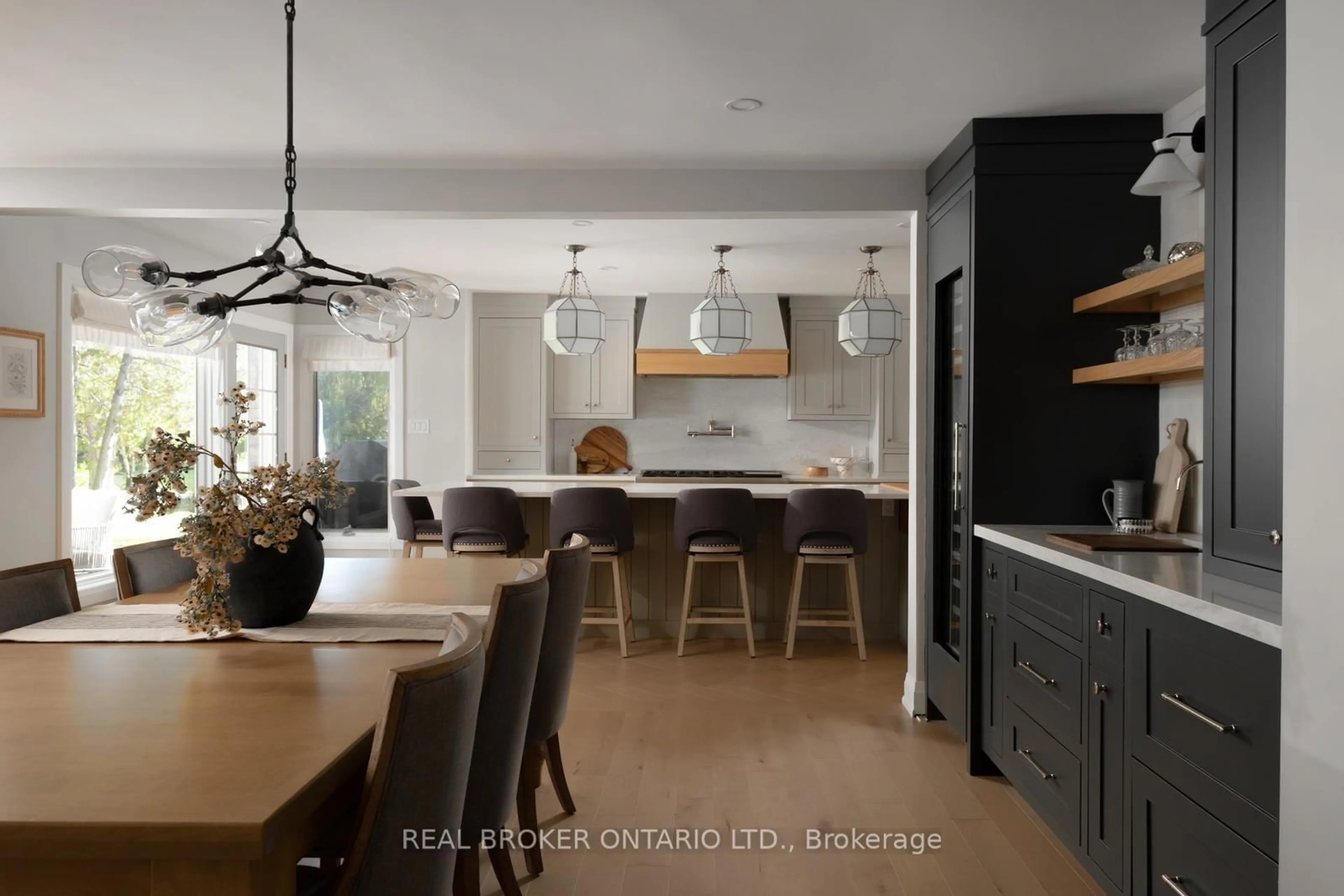 Open concept kitchen, unknown for 9285 Dagmar Rd, Whitby Ontario L0B 1A0