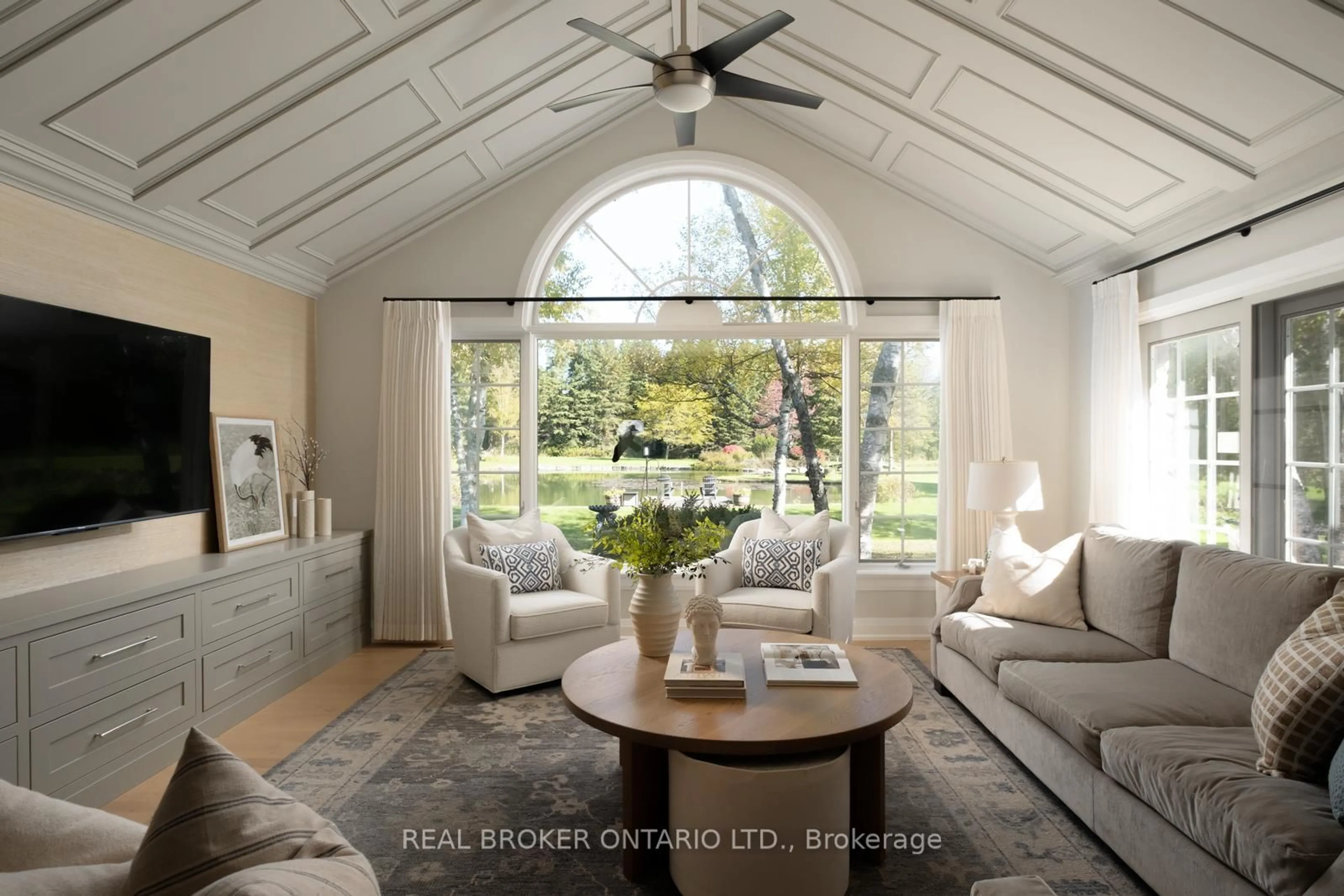 Living room with furniture, unknown for 9285 Dagmar Rd, Whitby Ontario L0B 1A0