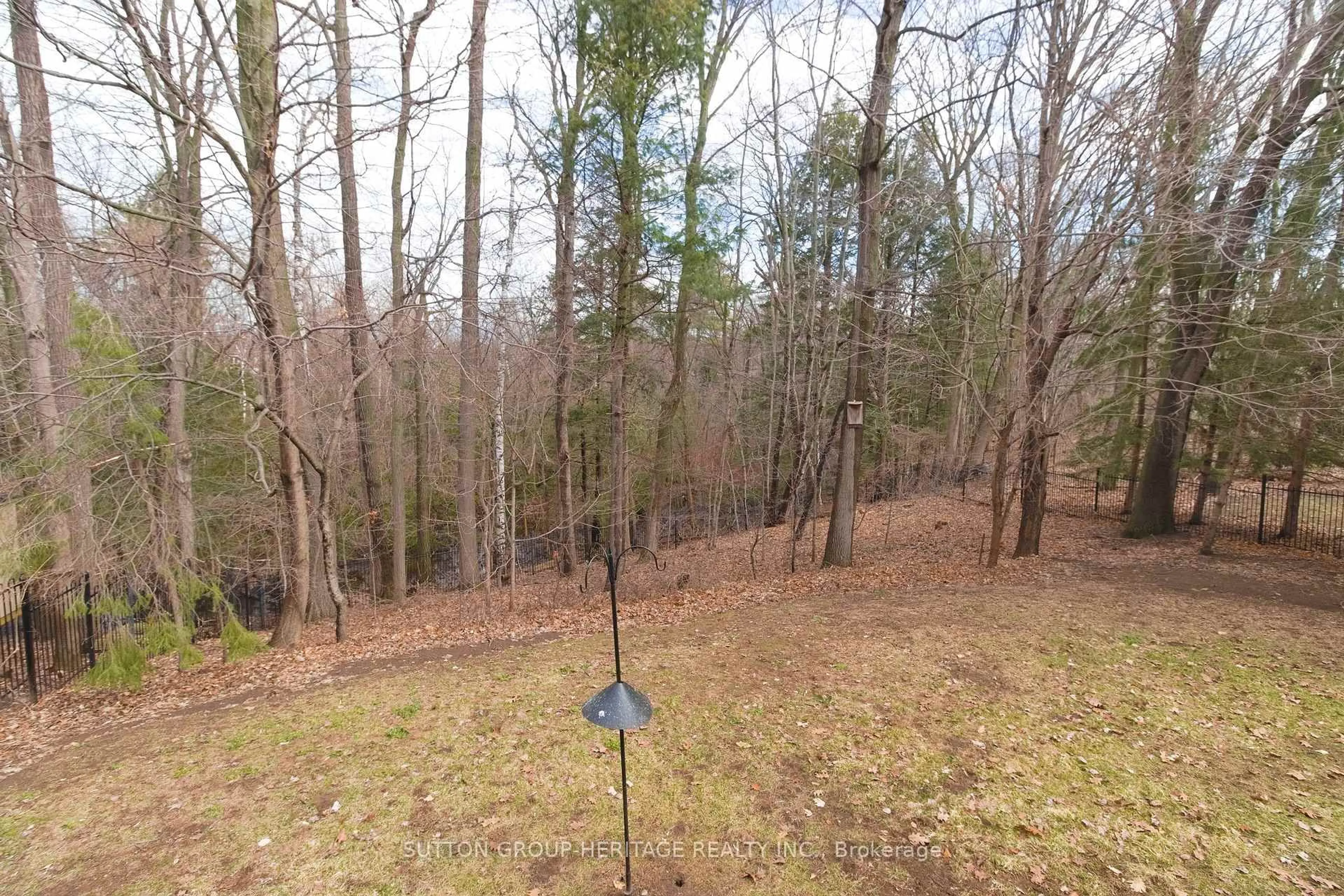 A pic from outside/outdoor area/front of a property/back of a property/a pic from drone, forest/trees view for 876 Darwin Dr, Pickering Ontario L1X 2P8