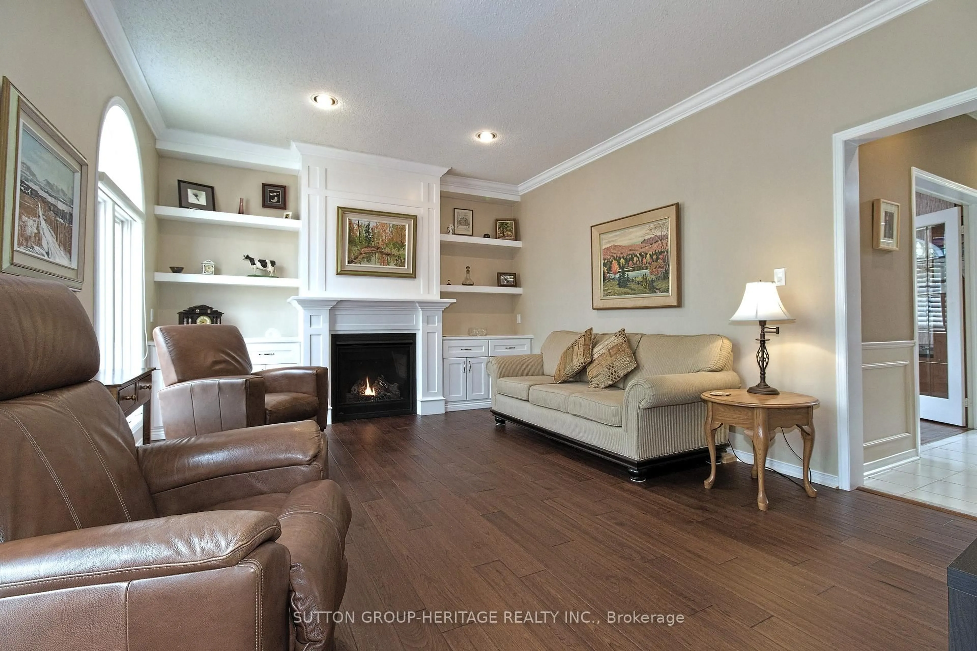 Living room with furniture, wood/laminate floor for 876 Darwin Dr, Pickering Ontario L1X 2P8