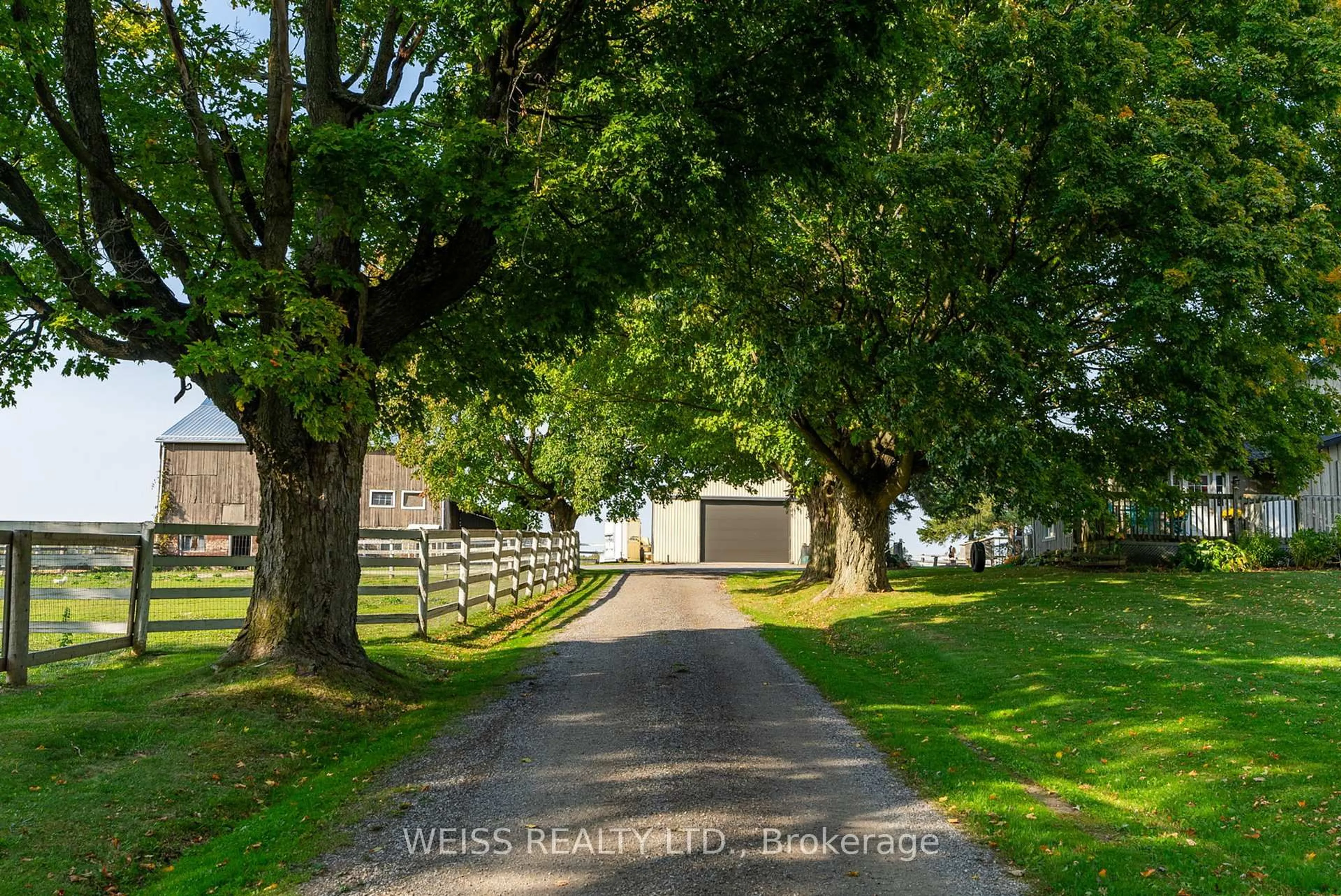 A pic from outside/outdoor area/front of a property/back of a property/a pic from drone, street for 772 Townline Rd, Scugog Ontario L0B 1A0