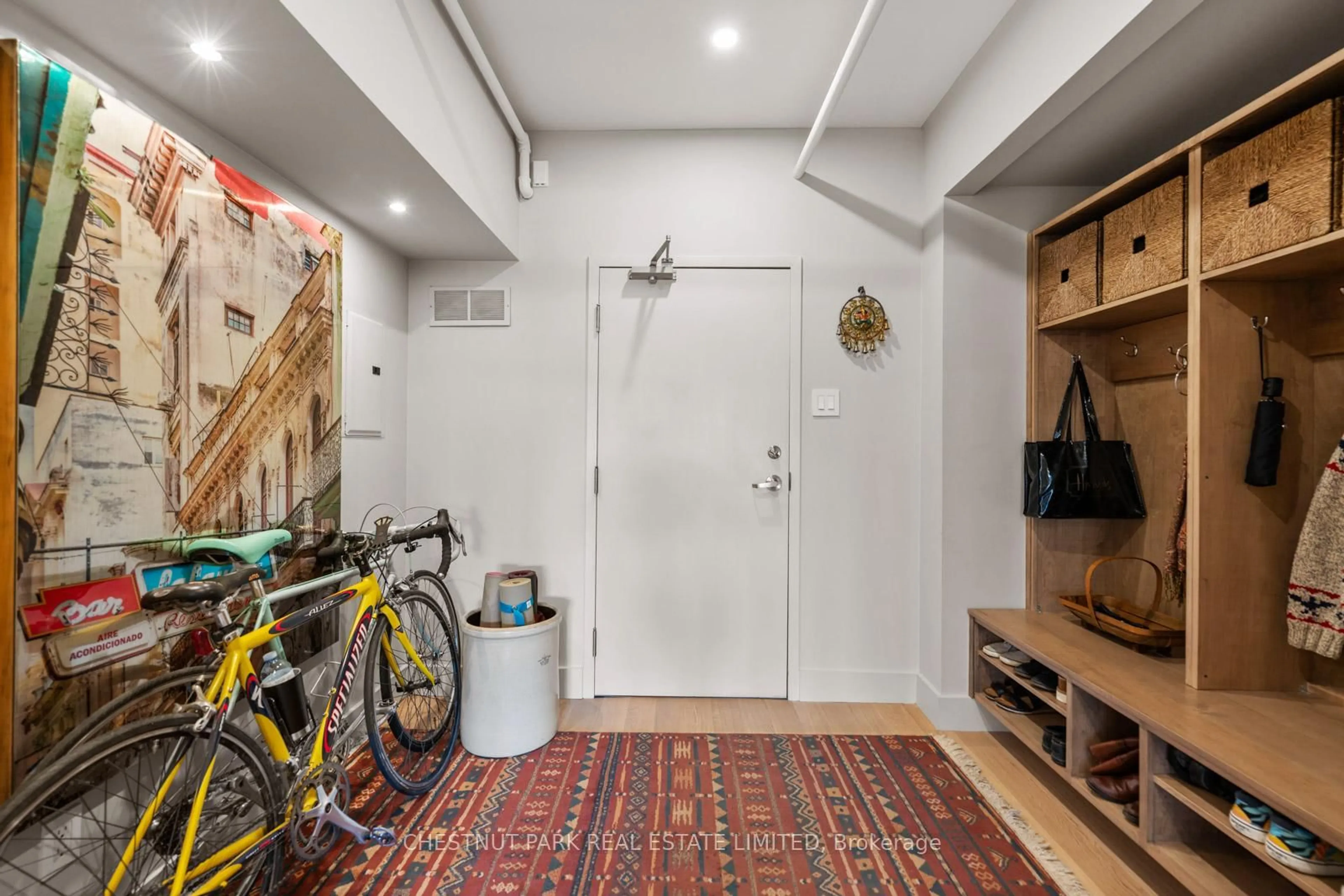 Indoor entryway for 1852 Queen St #304, Toronto Ontario M4L 1H1