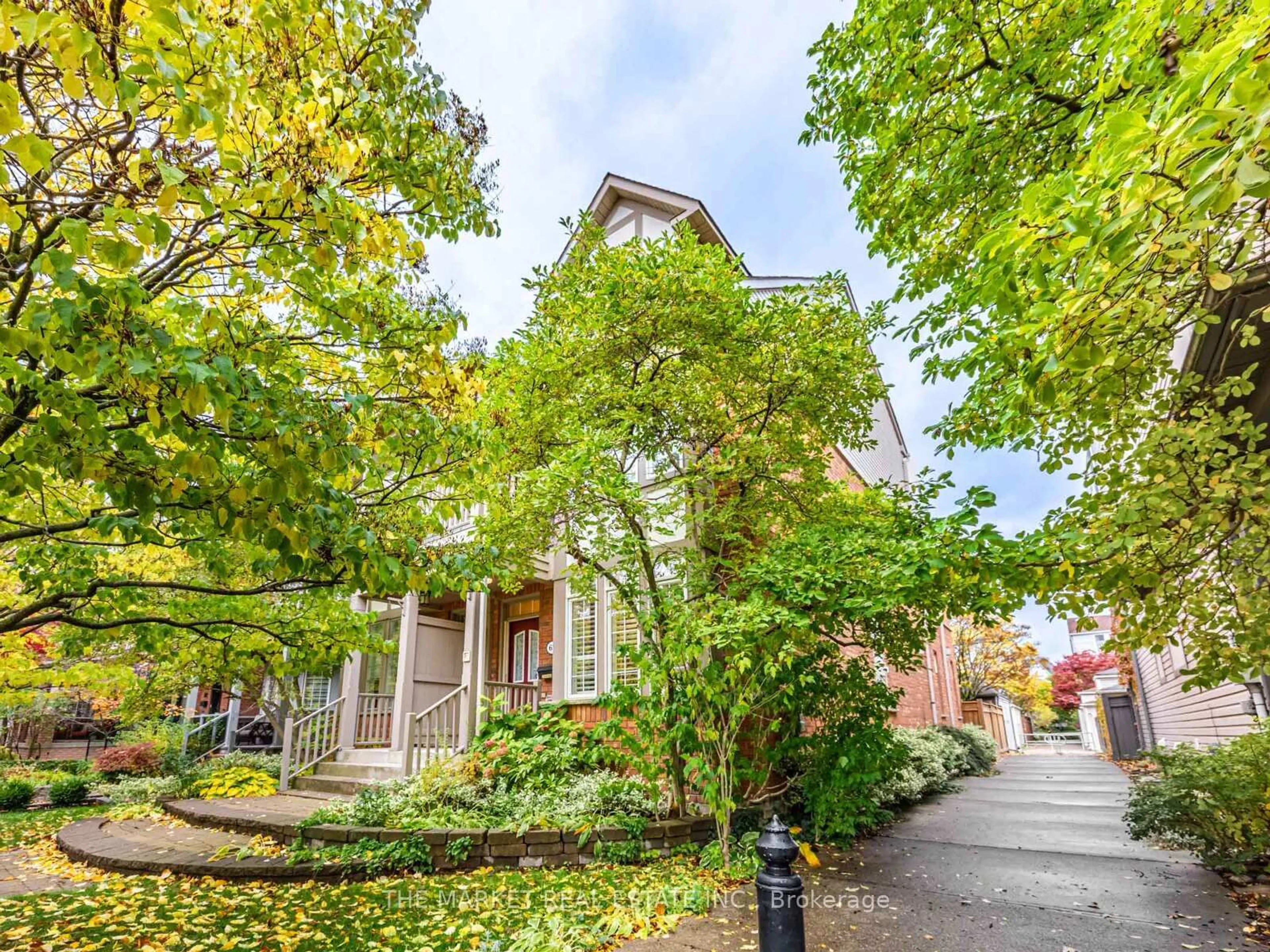 Unknown for 67 Winners Circ, Toronto Ontario M4L 3Y7