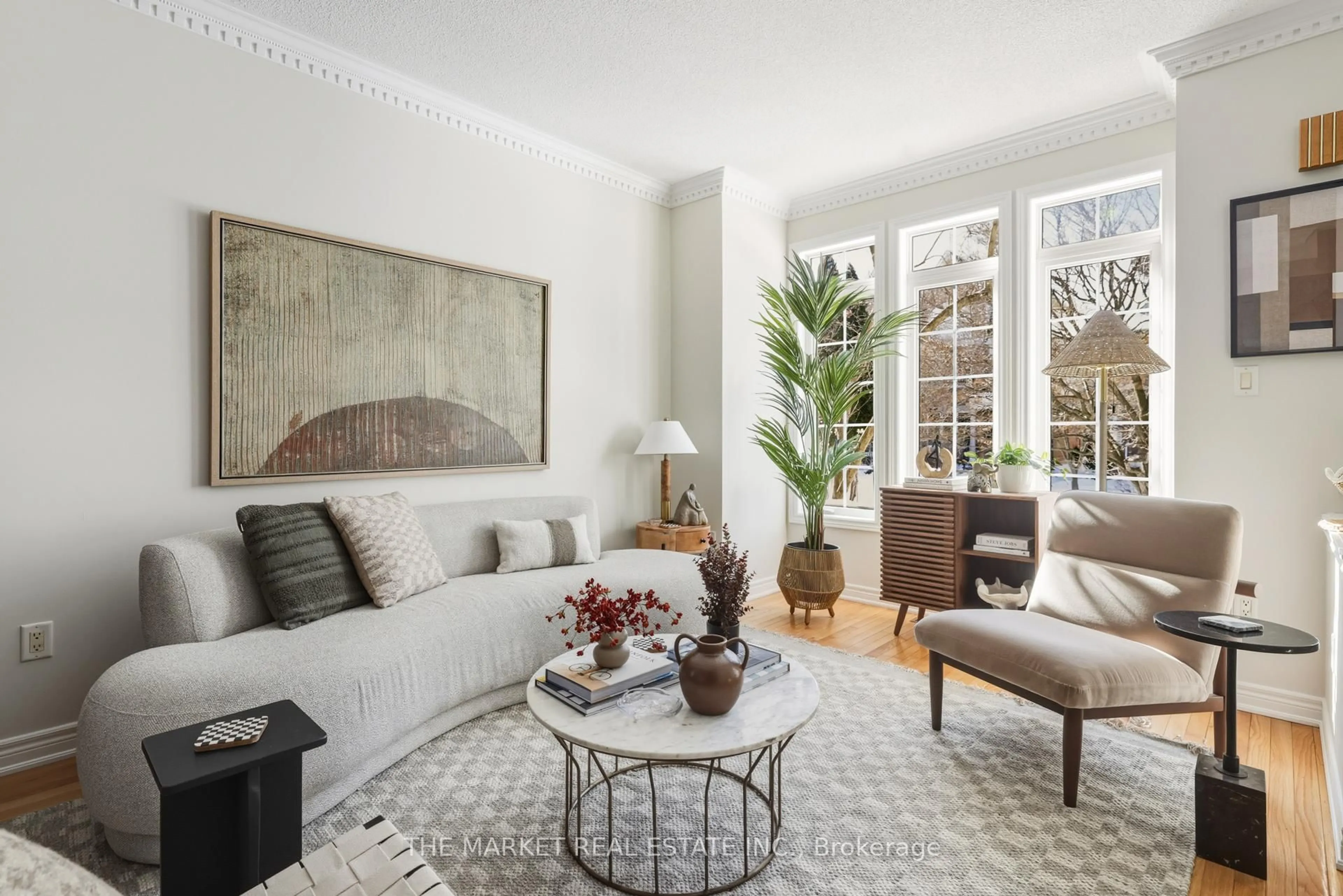 Living room with furniture, unknown for 67 Winners Circ, Toronto Ontario M4L 3Y7