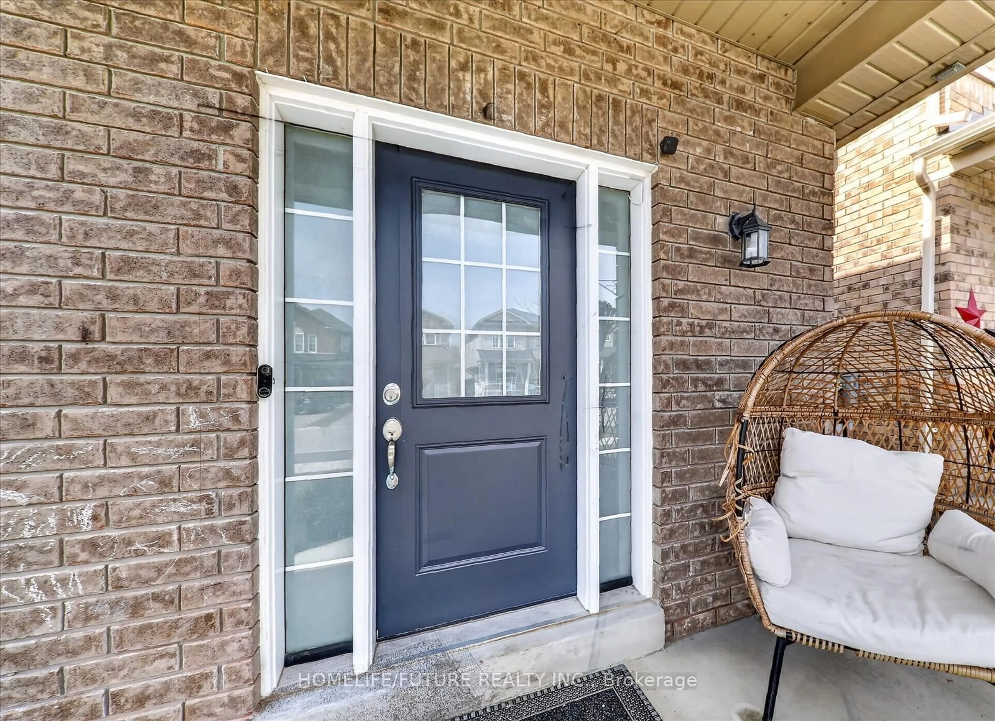 Indoor entryway for 36 Cotton St, Clarington Ontario L1C 5H2