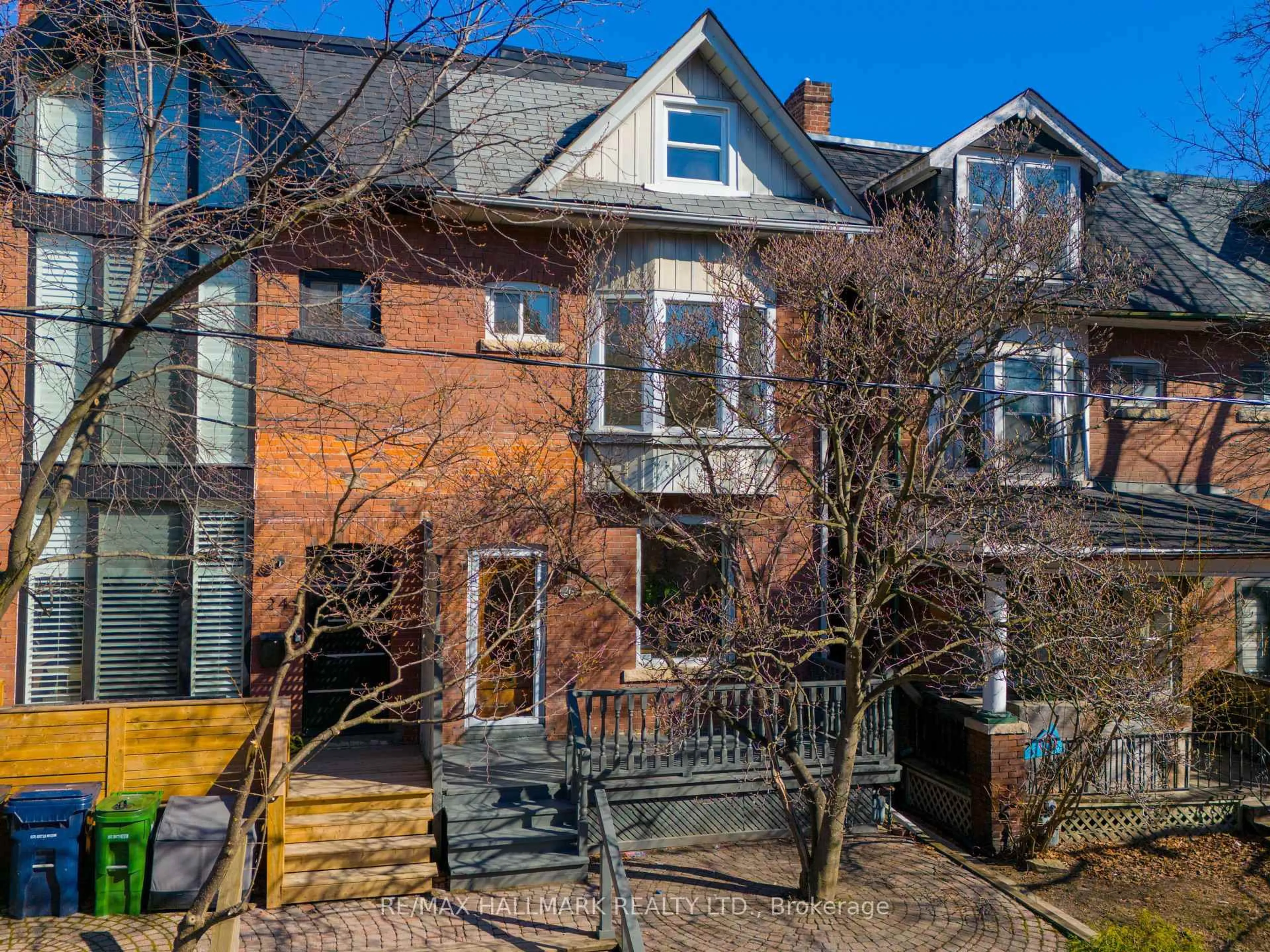 Unknown for 26 Sparkhall Ave, Toronto Ontario M4K 1G5