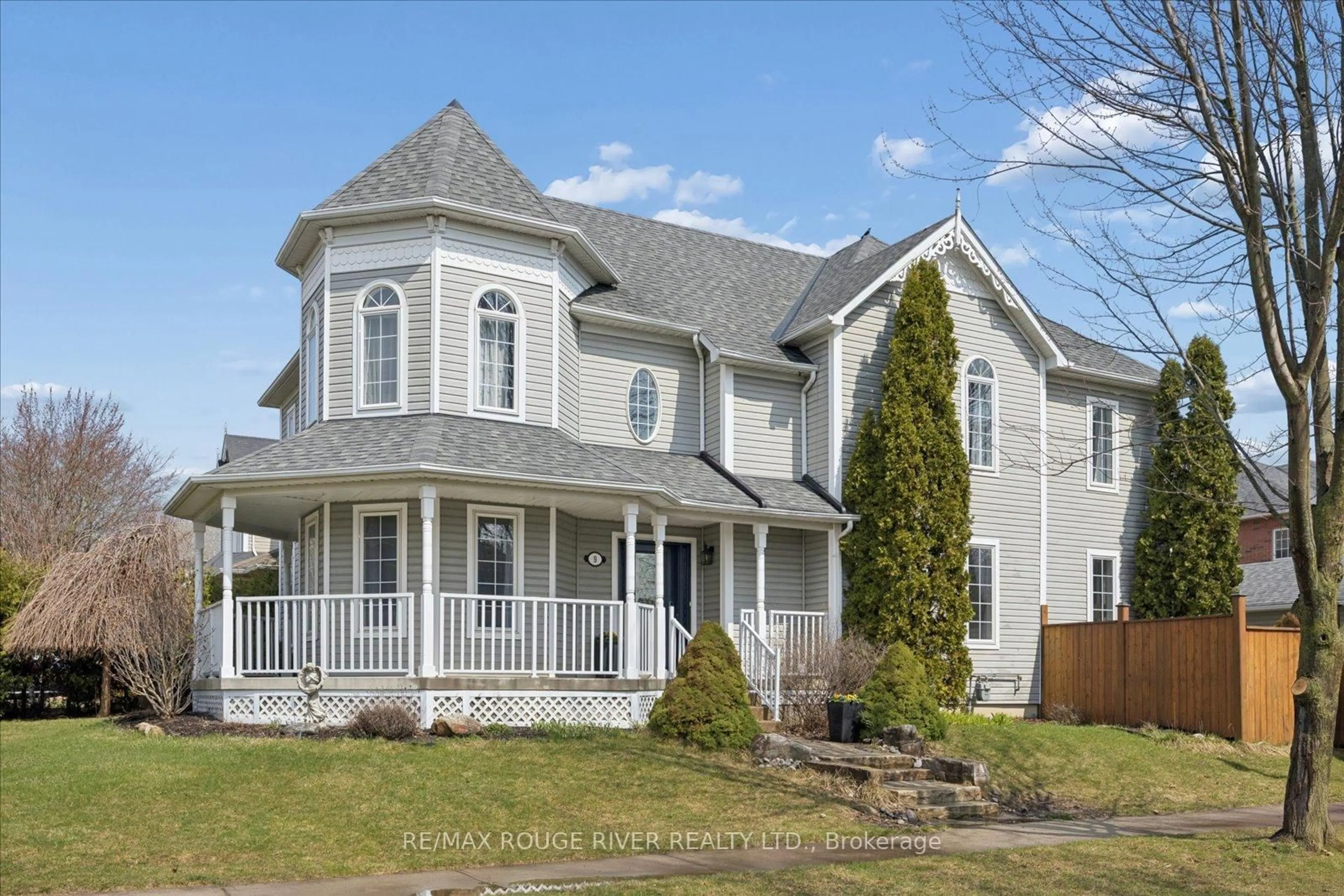 Home with vinyl exterior material, street for 9 Elder Cres, Whitby Ontario L1M 2H5