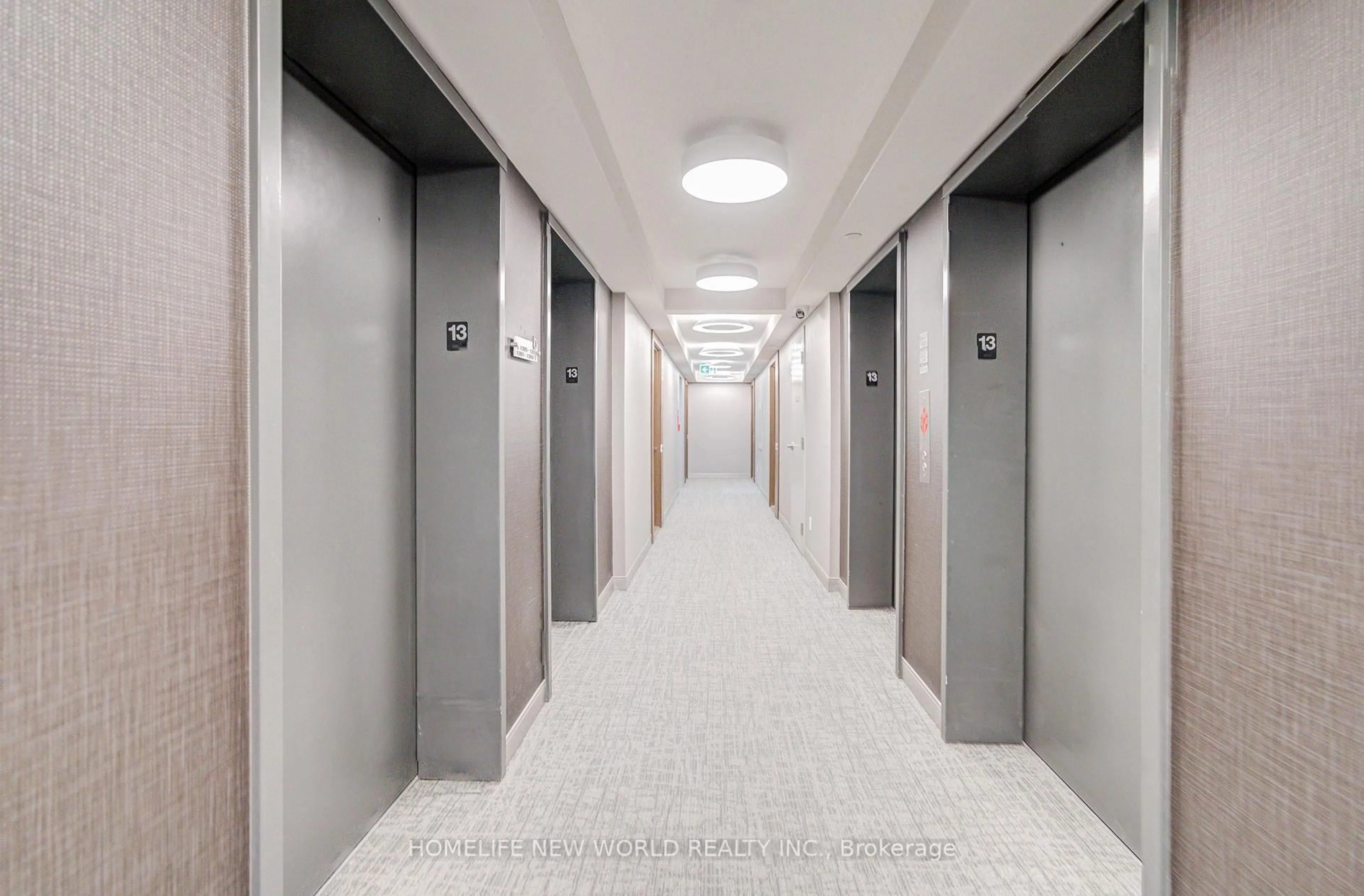 Indoor foyer for 255 Village Green Sq #1305, Toronto Ontario M1S 0L3