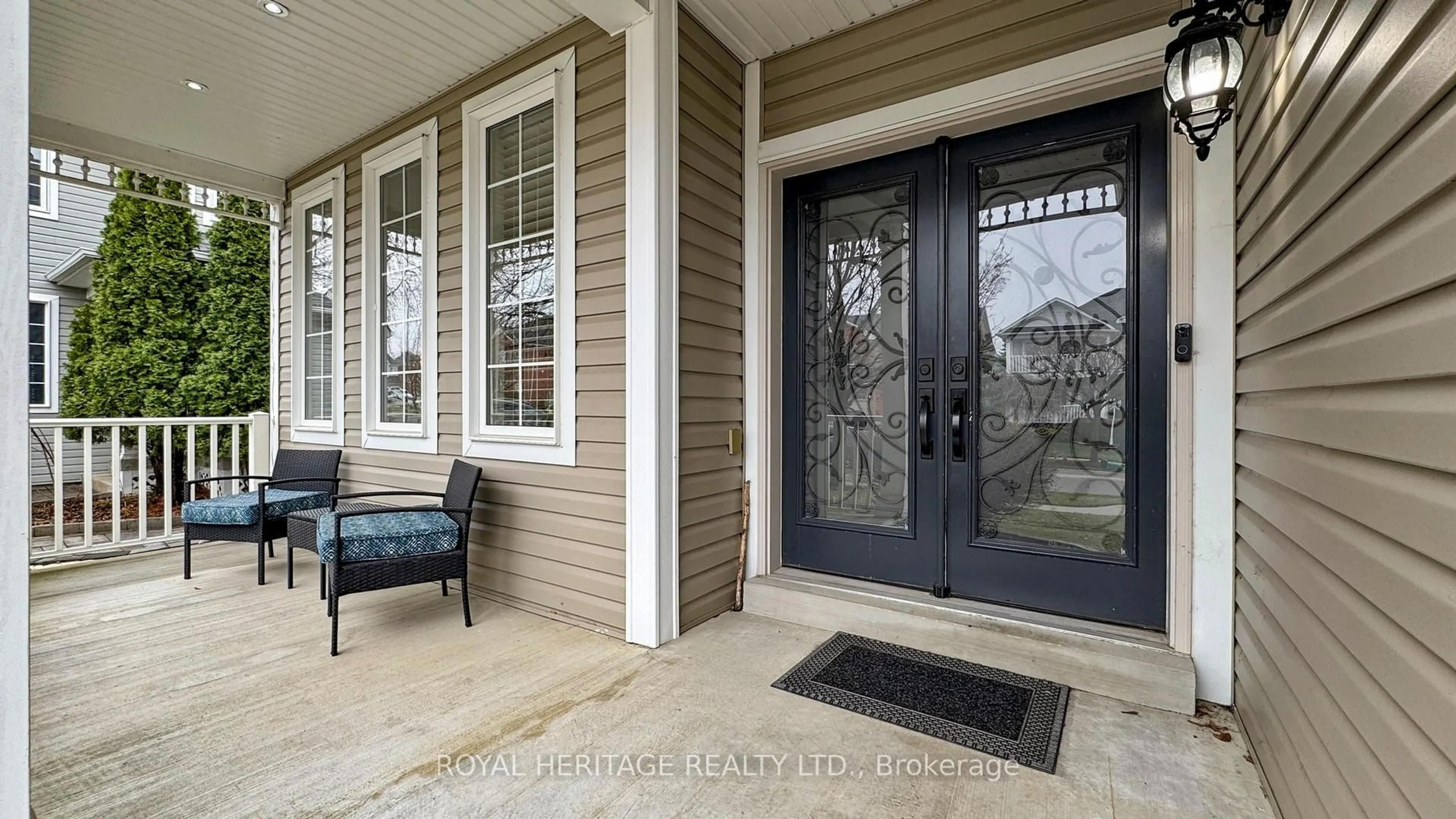 Indoor entryway for 9 Nathan Ave, Whitby Ontario L1M 1J3