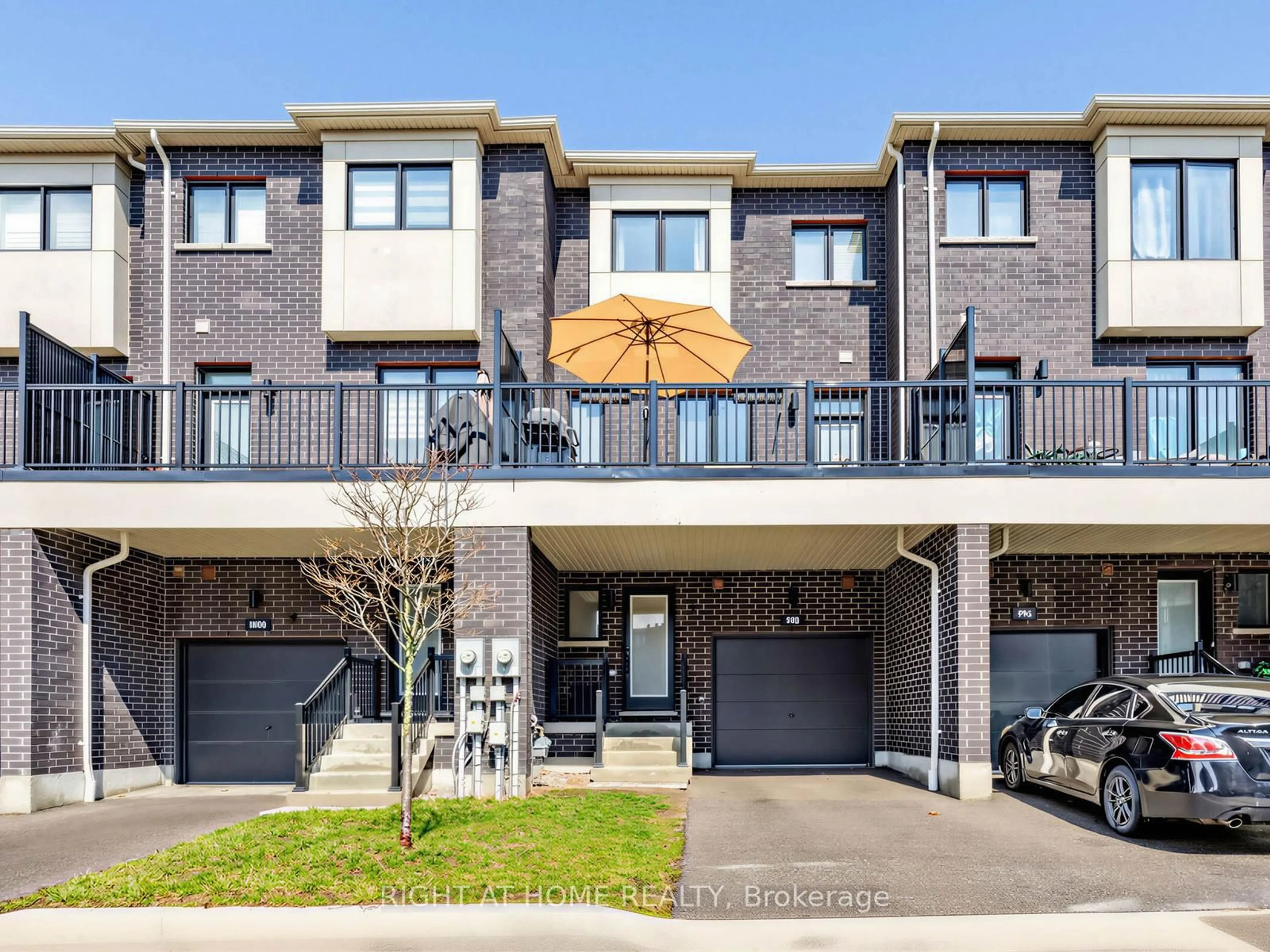 Unknown for 998 Kicking Horse Path, Oshawa Ontario L1J 0B4