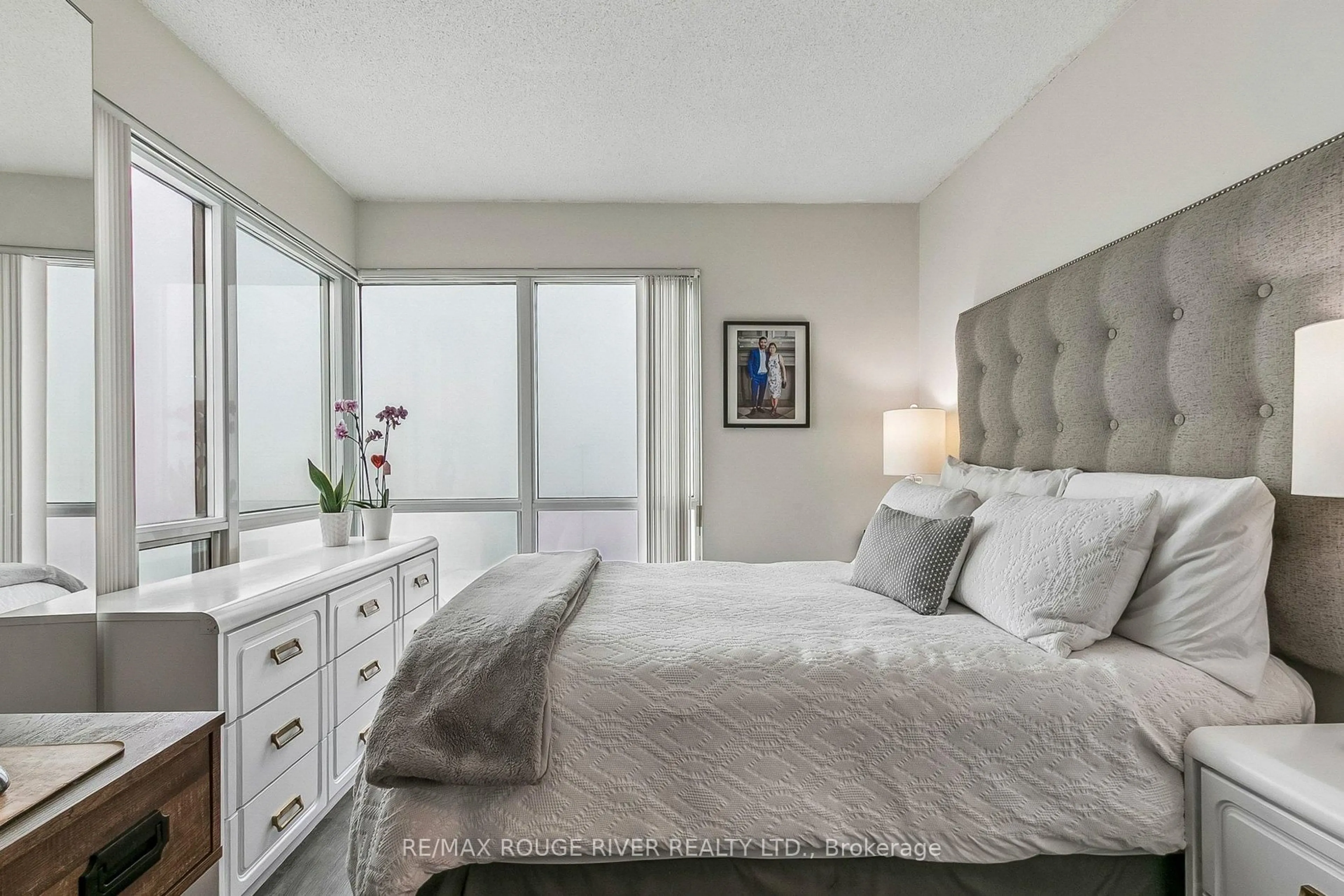 Bedroom with bed, unknown for 11 Lee Centre Dr #1203, Toronto Ontario M1H 3J5