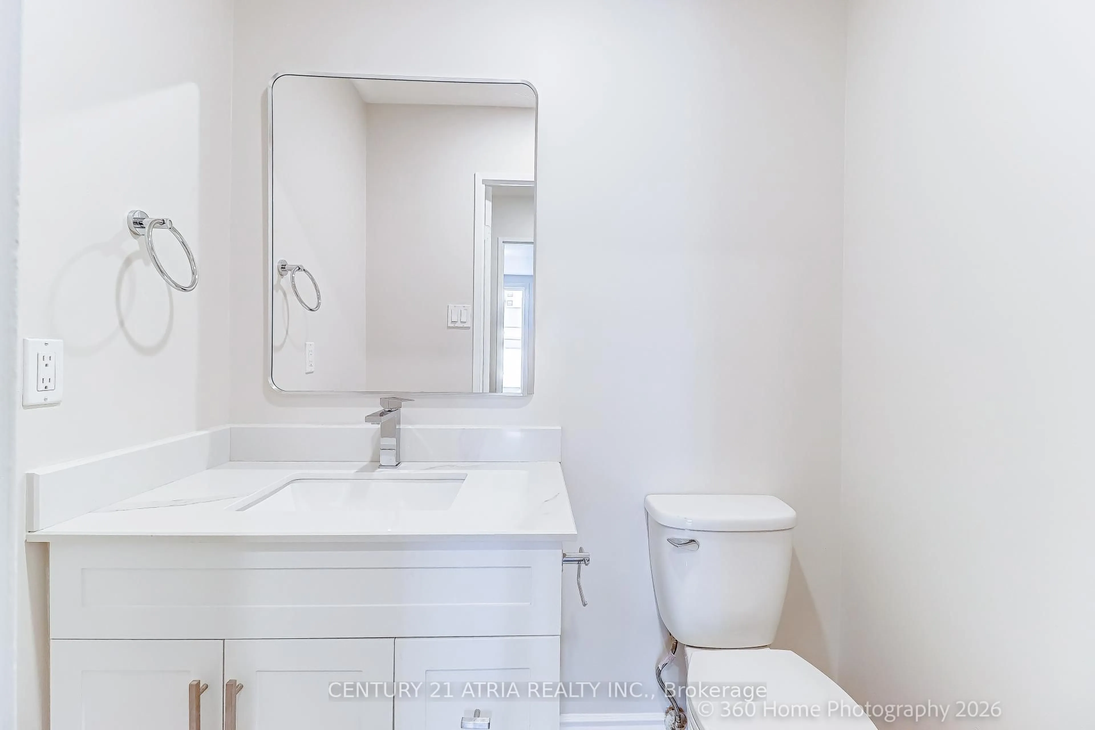Standard bathroom, ceramic/tile floor for 100 Mornelle Crt #2030, Toronto Ontario M1E 4X2