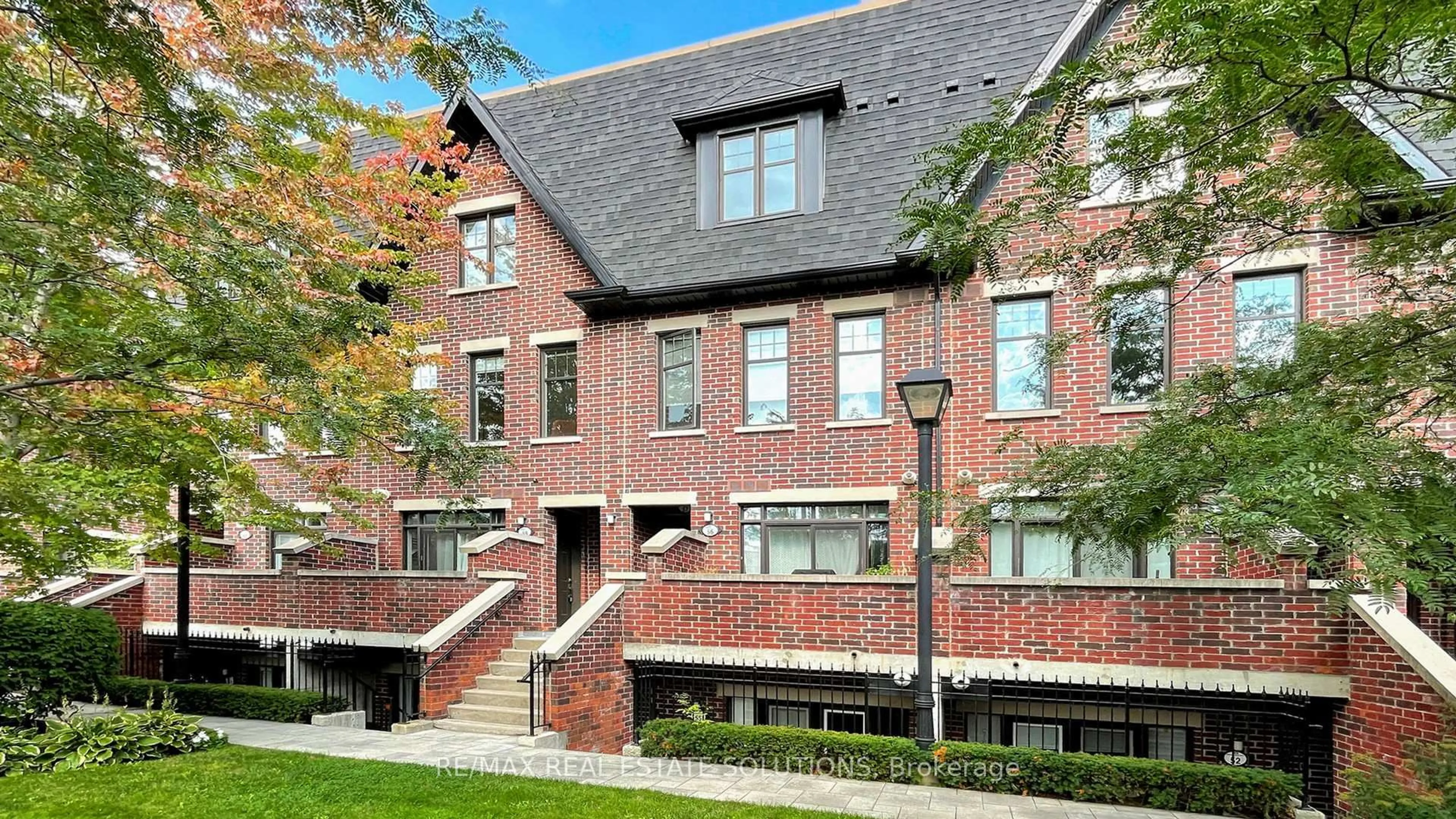 Home with brick exterior material, street for 140 Broadview Ave #59, Toronto Ontario M4M 0A8