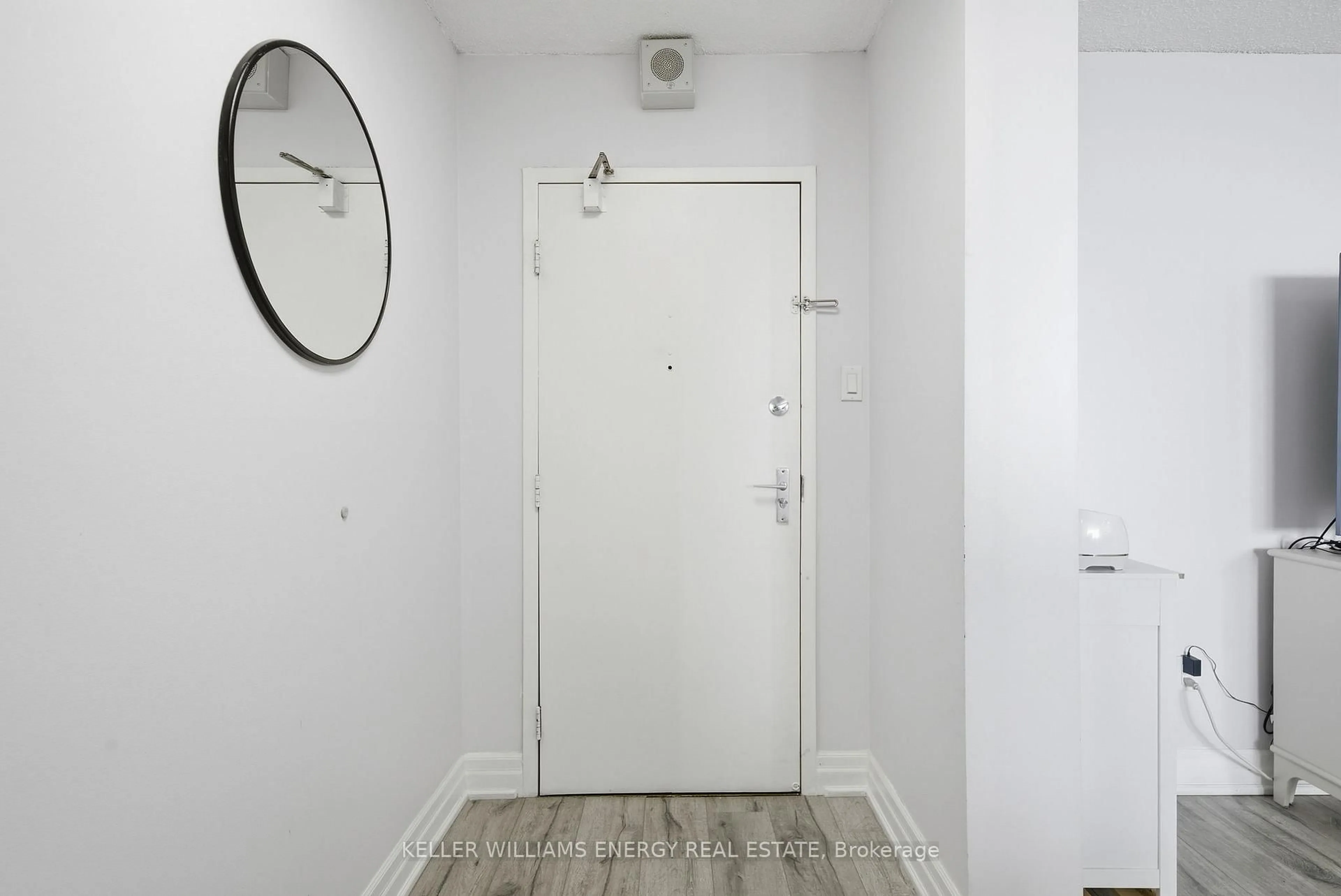 Indoor entryway for 44 Falby Crt #1506, Ajax Ontario L1S 3L1