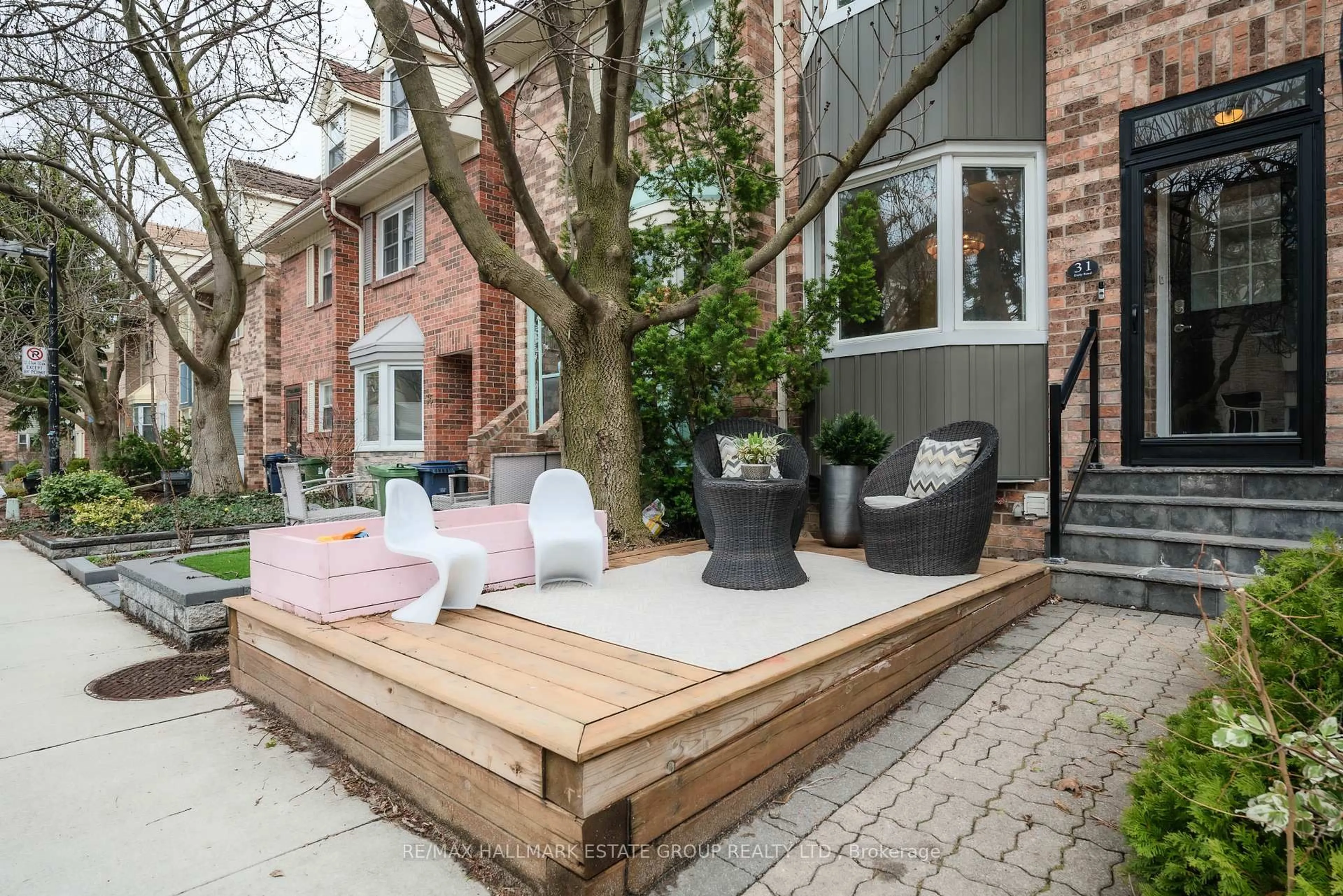 Patio, street for 31 Unity Rd, Toronto Ontario M4J 5A3