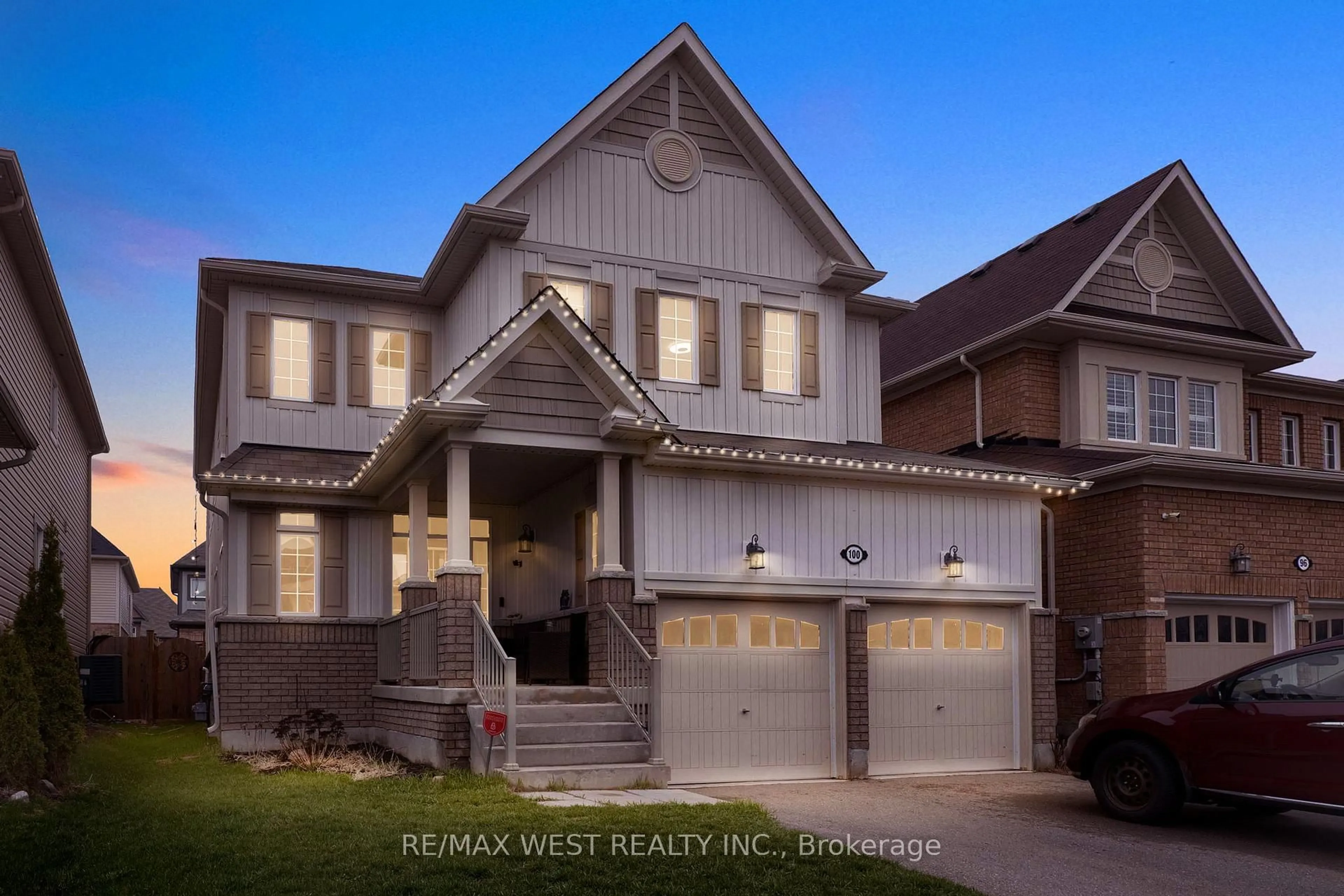 Home with vinyl exterior material, street for 100 Bruce Cameron Dr, Clarington Ontario L1C 0W1