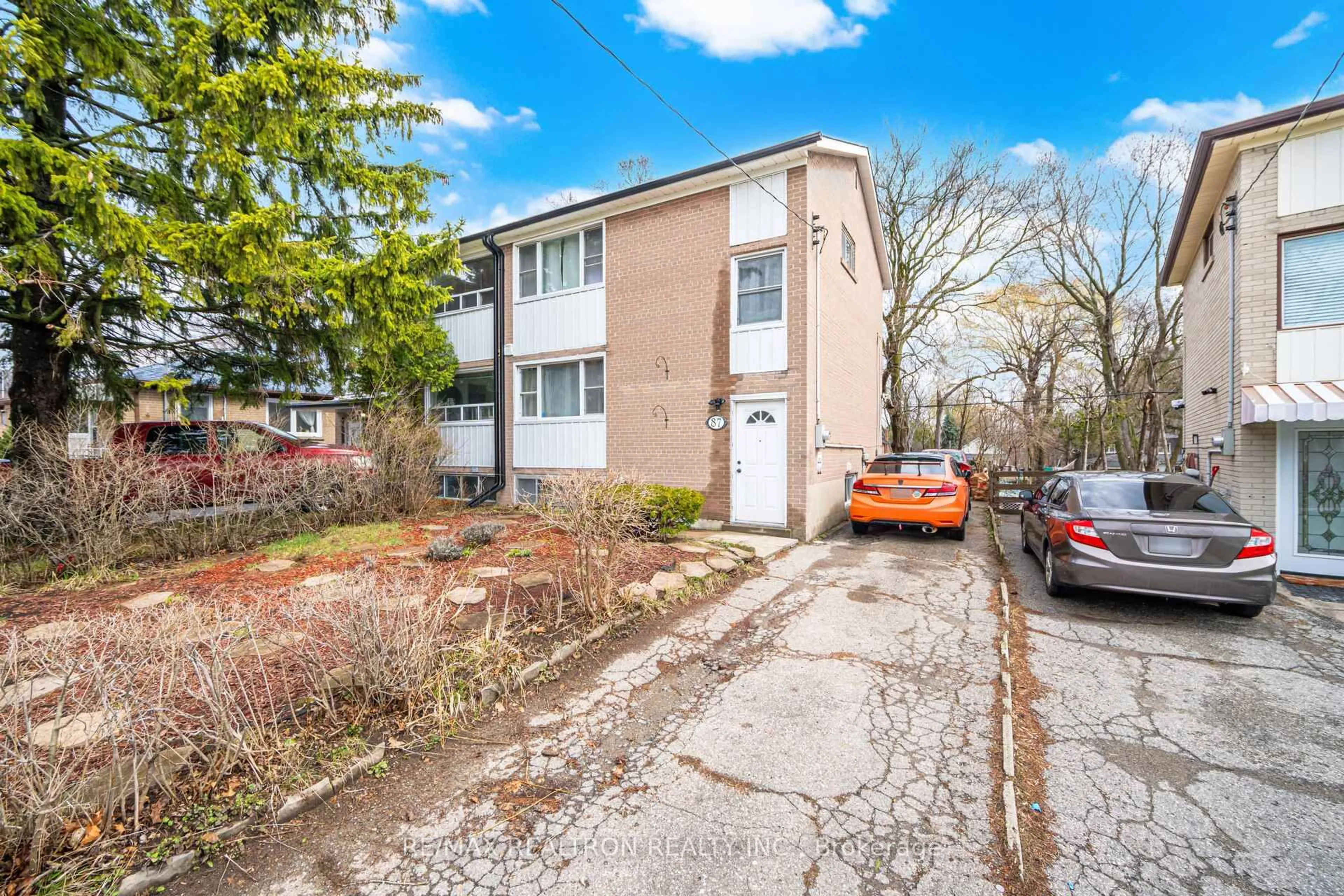 Unknown for 87 Overture Rd, Toronto Ontario M1E 2W3