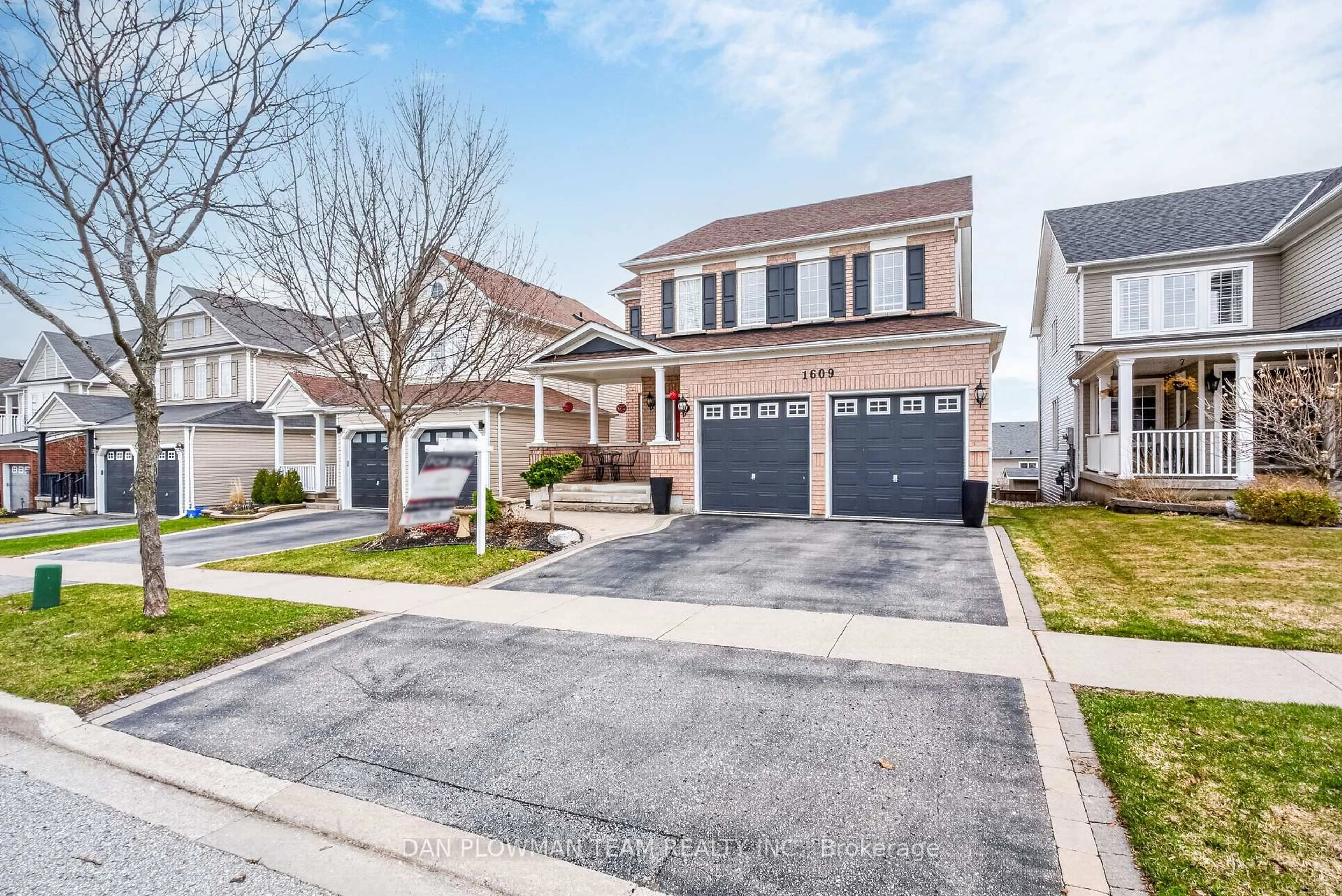 Unknown for 1609 Badgley Dr, Oshawa Ontario L1K 0H2