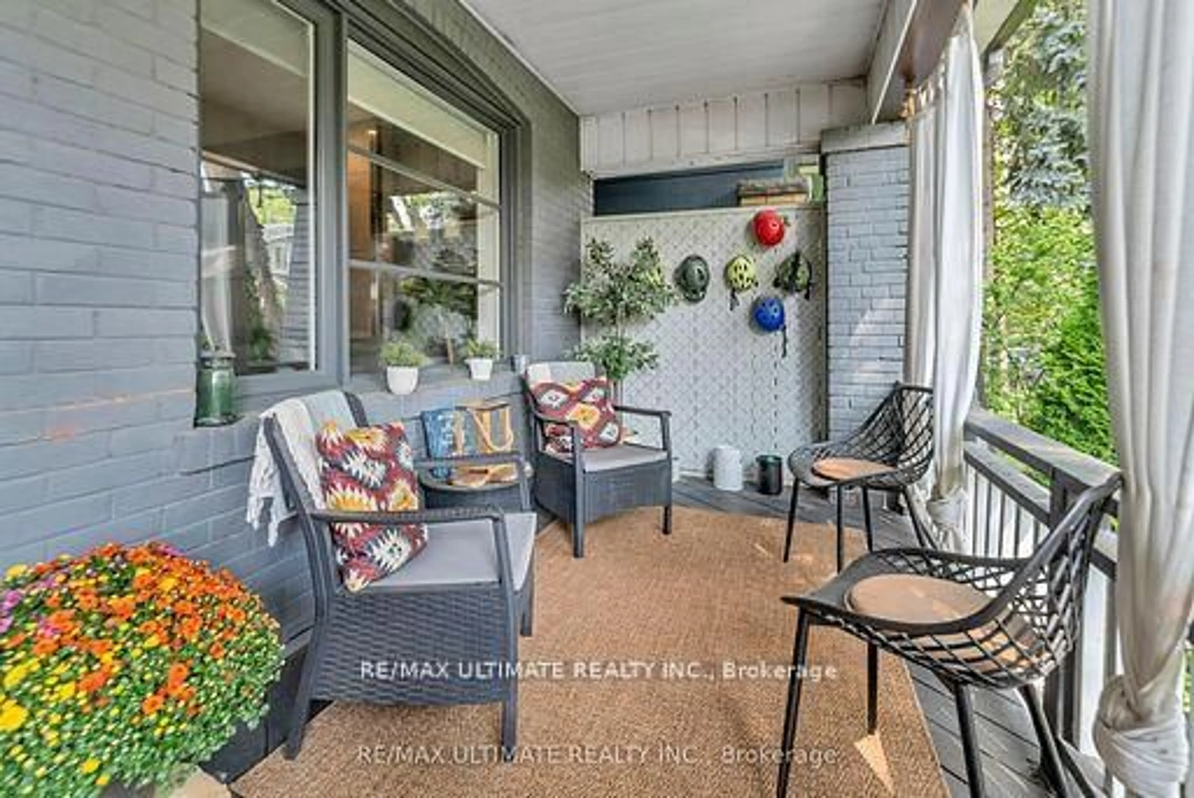 Patio, water/lake/river/ocean view for 10 Oakdene Cres, Toronto Ontario M4J 4H9