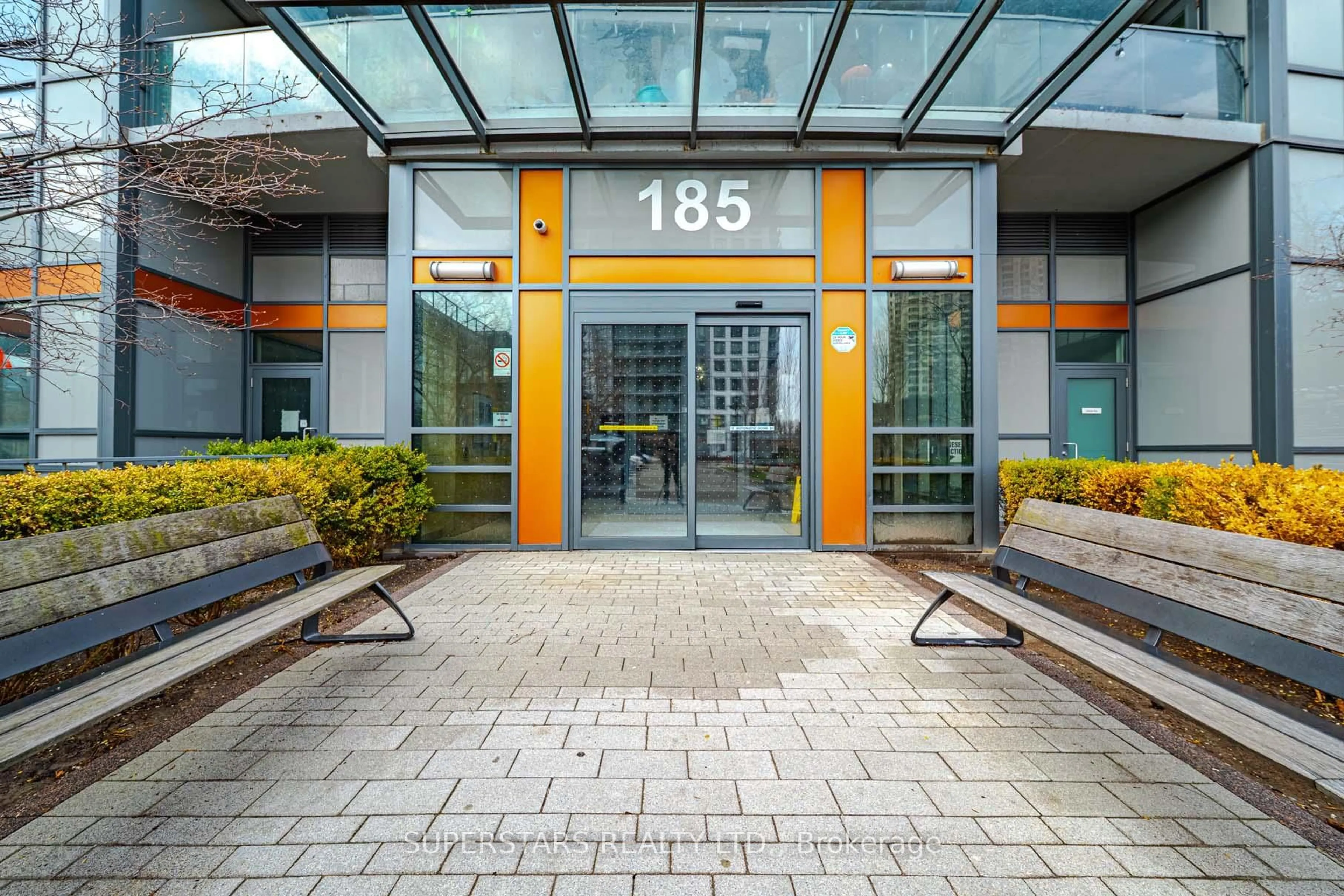 Indoor foyer for 185 Bonis Ave #2009(PH9), Toronto Ontario M1T 0A4