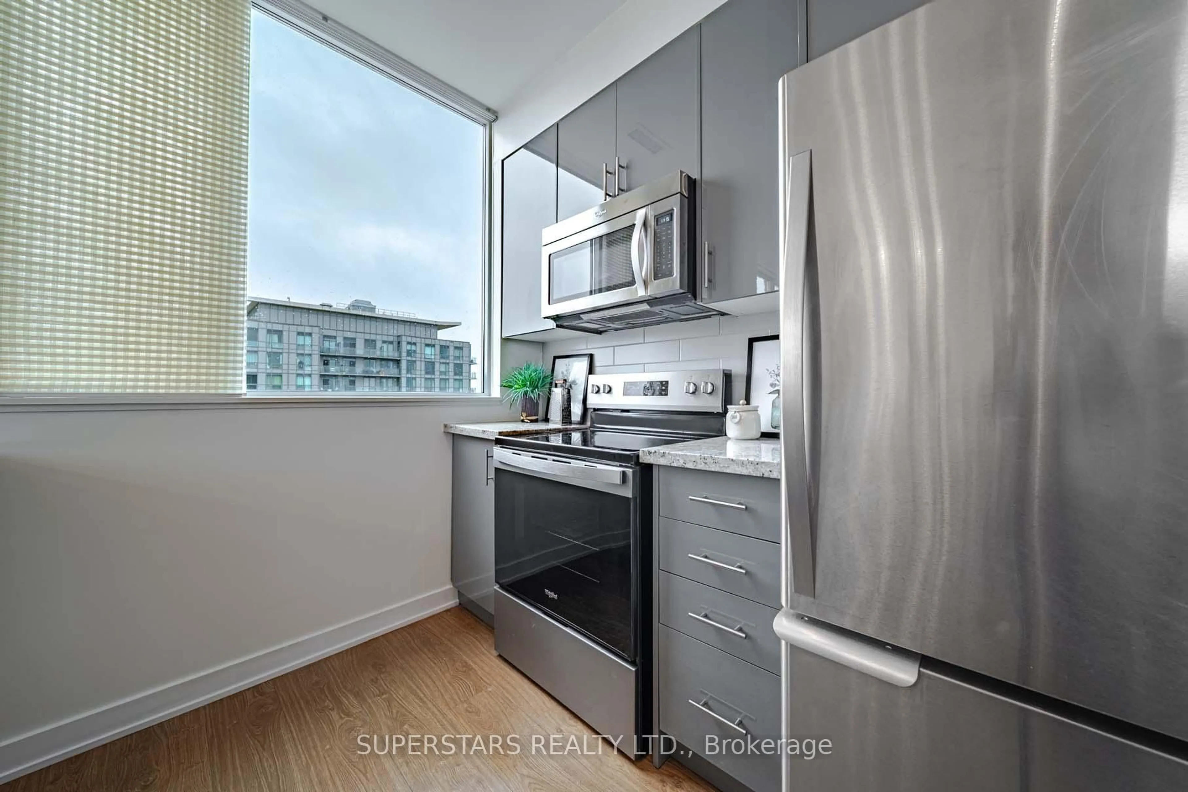 Standard kitchen, unknown for 185 Bonis Ave #2009(PH9), Toronto Ontario M1T 0A4