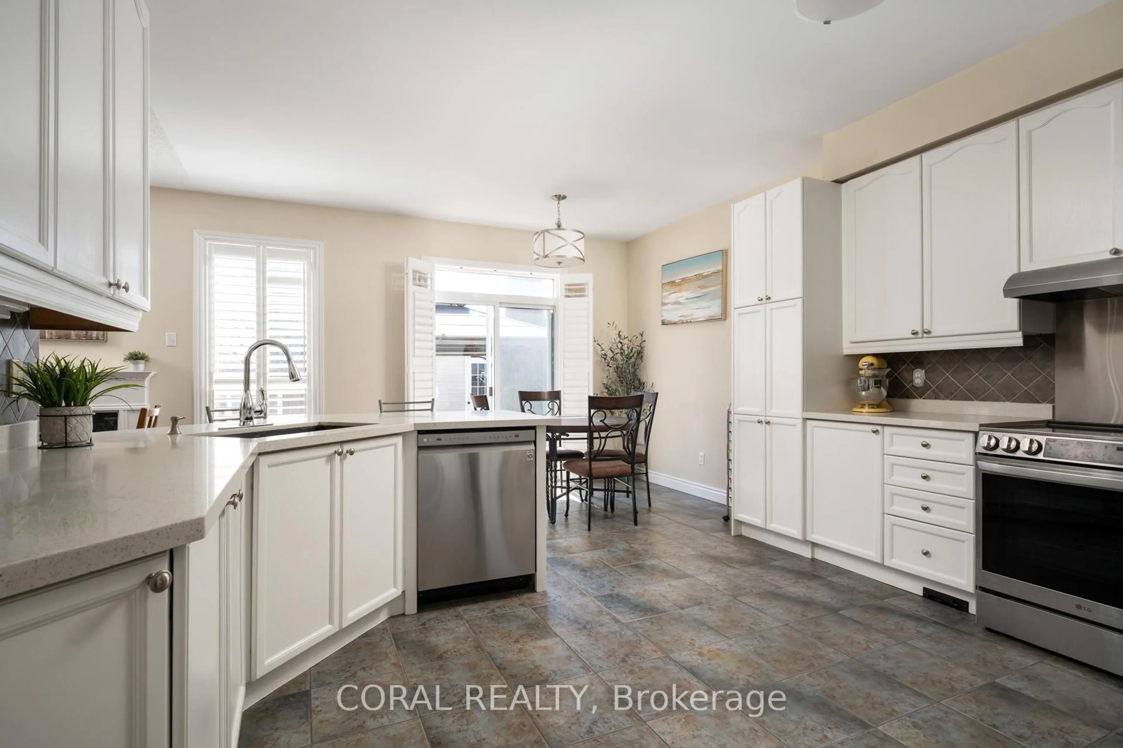 Open concept kitchen, ceramic/tile floor for 48 Hawstead Cres, Whitby Ontario L1M 2M4