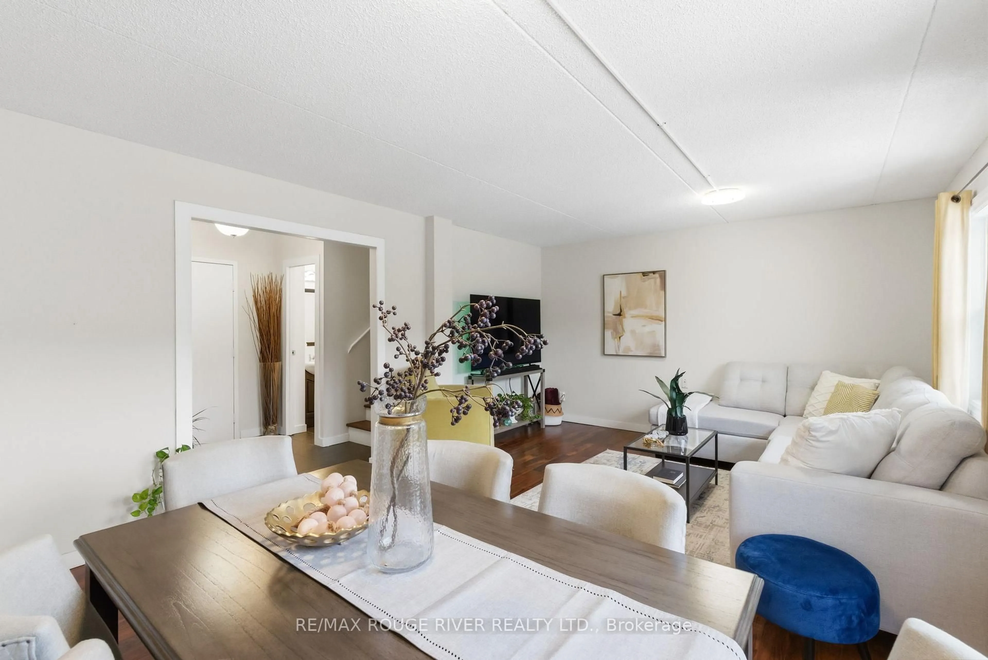 Living room with furniture, unknown for 580 Mary St #214, Whitby Ontario L1N 2R3