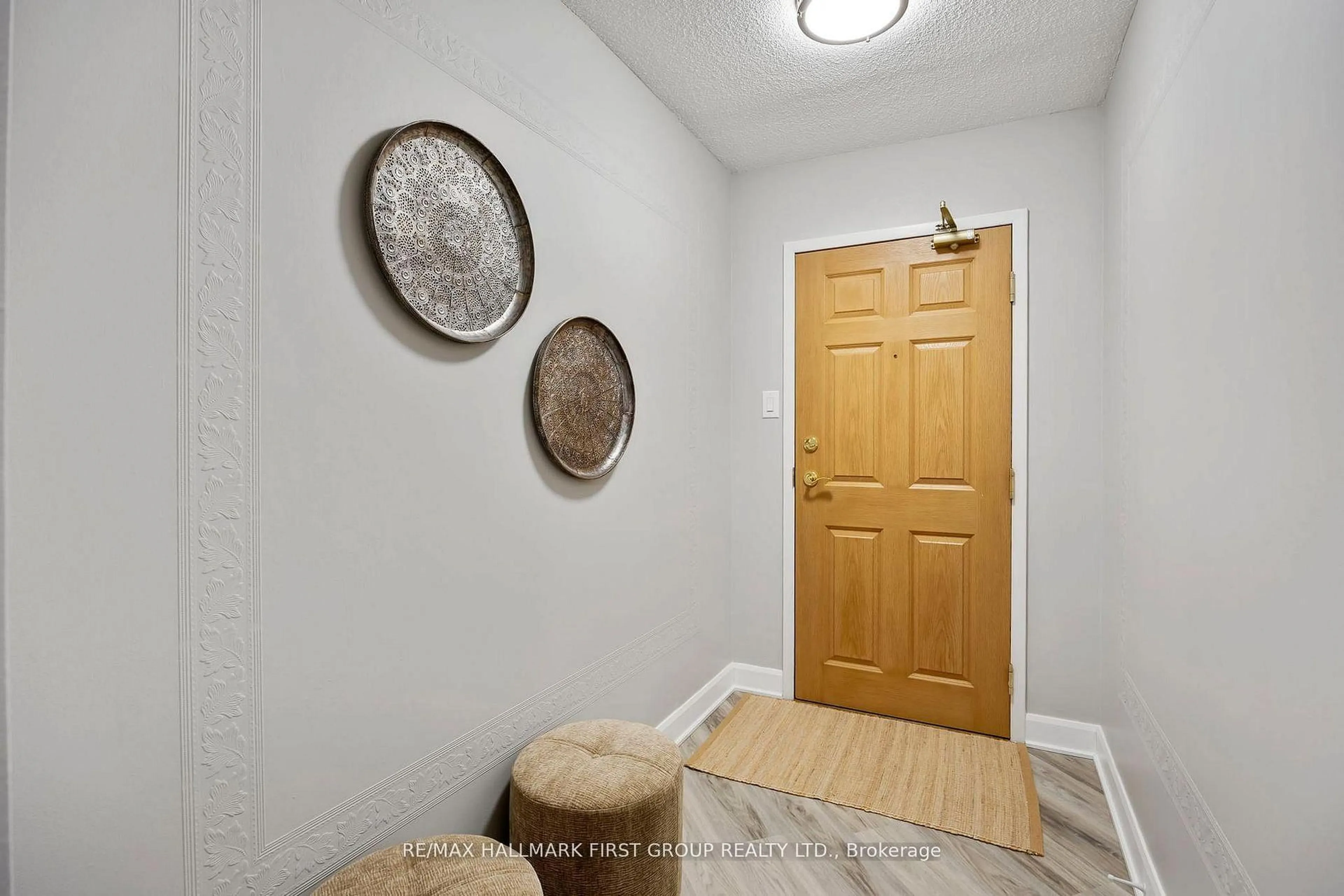 Indoor entryway for 2 WESTNEY Rd #1109, Ajax Ontario L1T 3H3