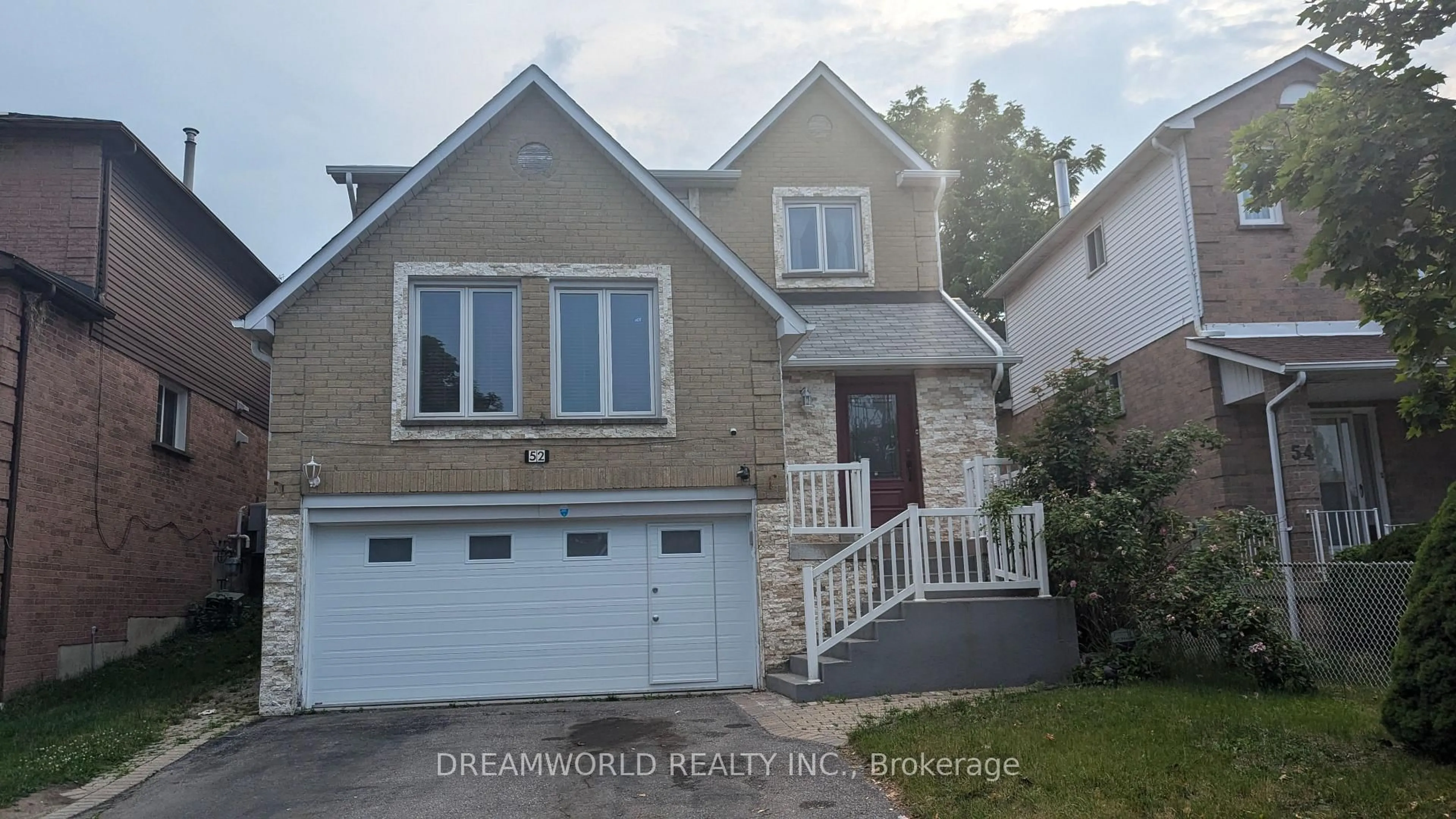 Home with vinyl exterior material, street for 52 Gardiner Dr, Ajax Ontario L1S 5Y1
